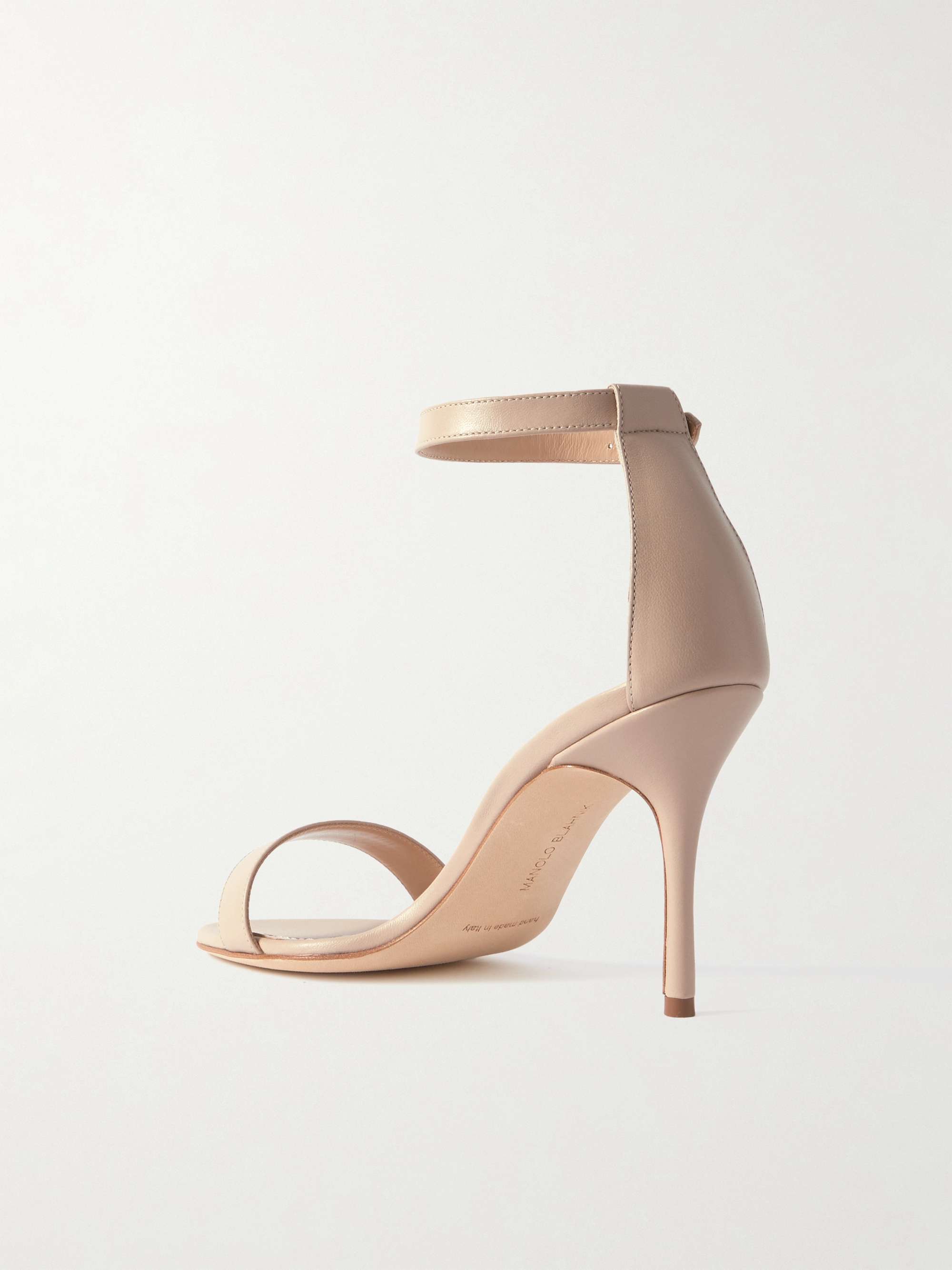 MANOLO BLAHNIK 