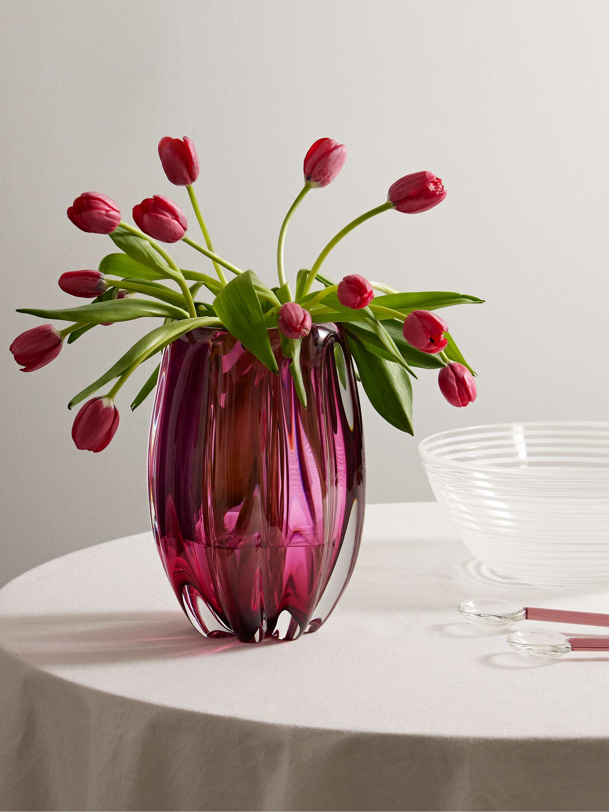 YALI GLASS 