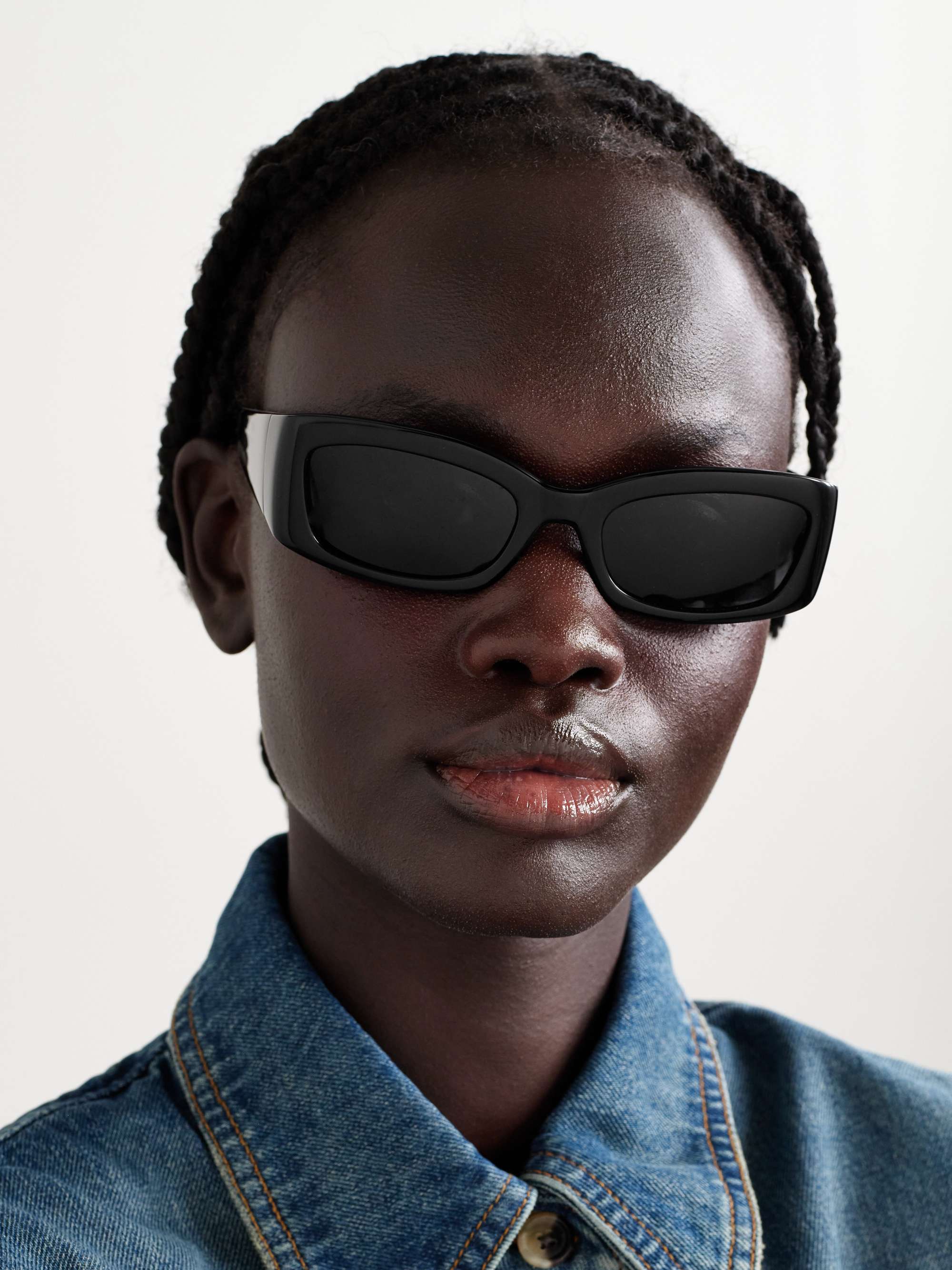 OLIVER PEOPLES 