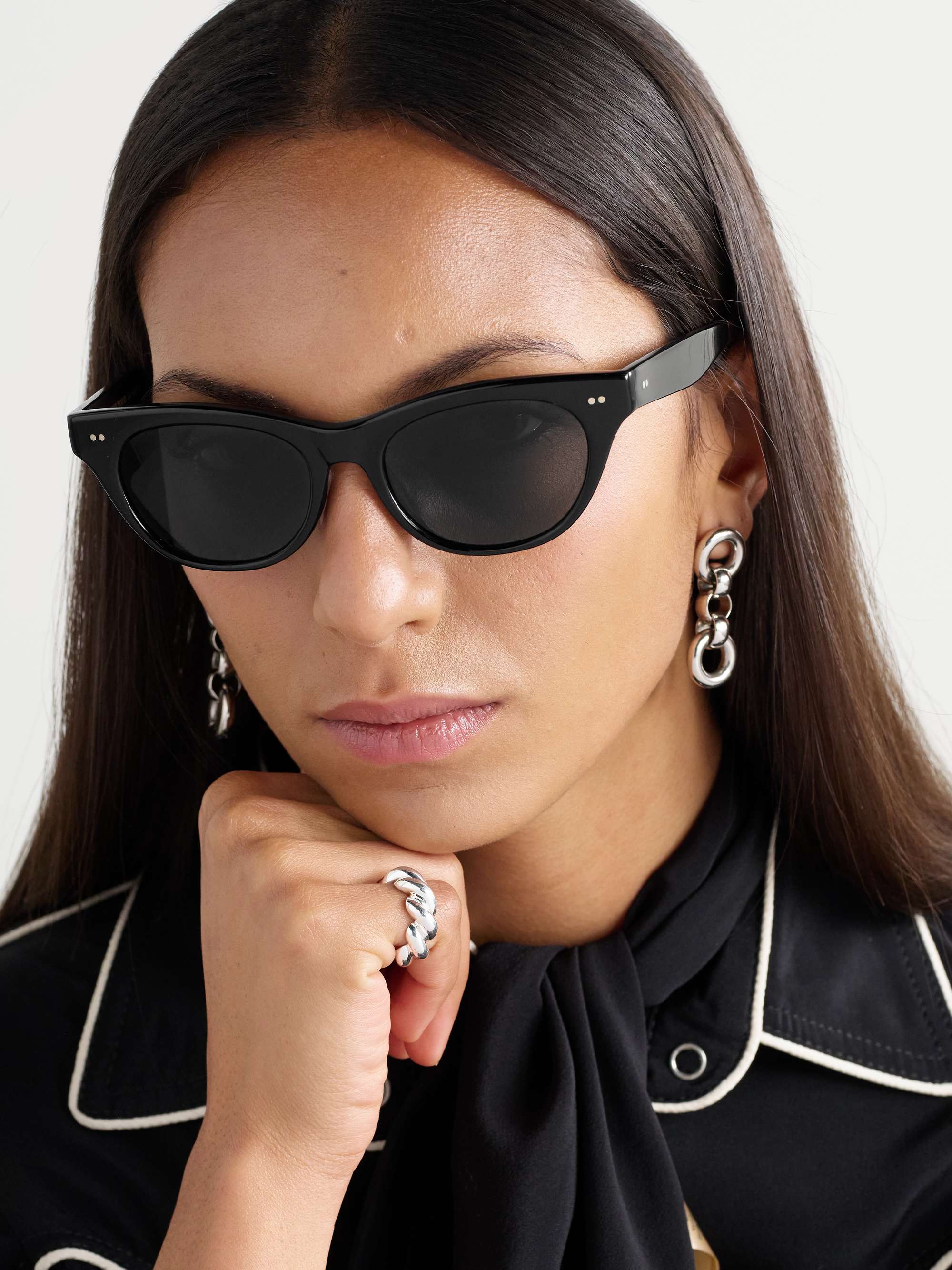 ブランド一覧 | ワールド オンラインストア OLIVER PEOPLES Avelin キャットアイ アセテート サングラス 小物