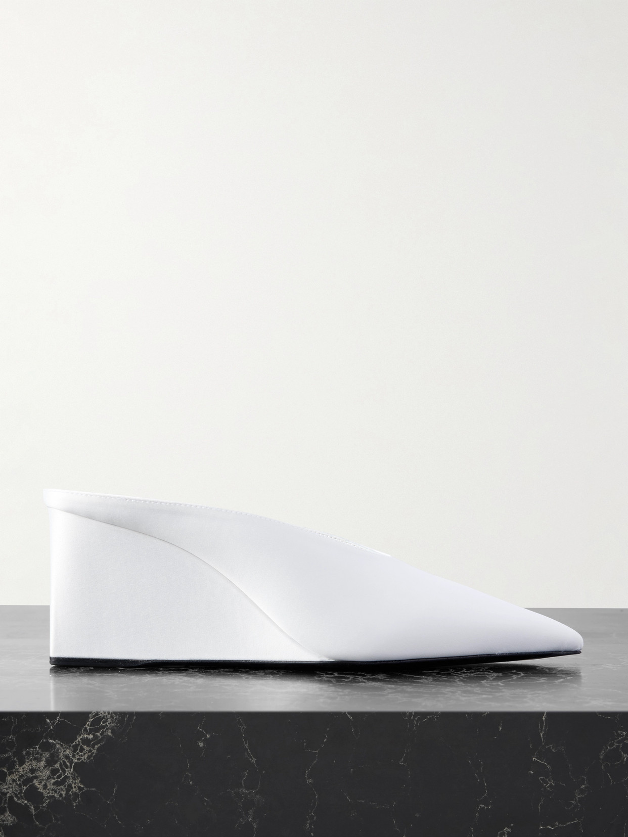 Alaïa Satin Point-toe Wedge Mules In White