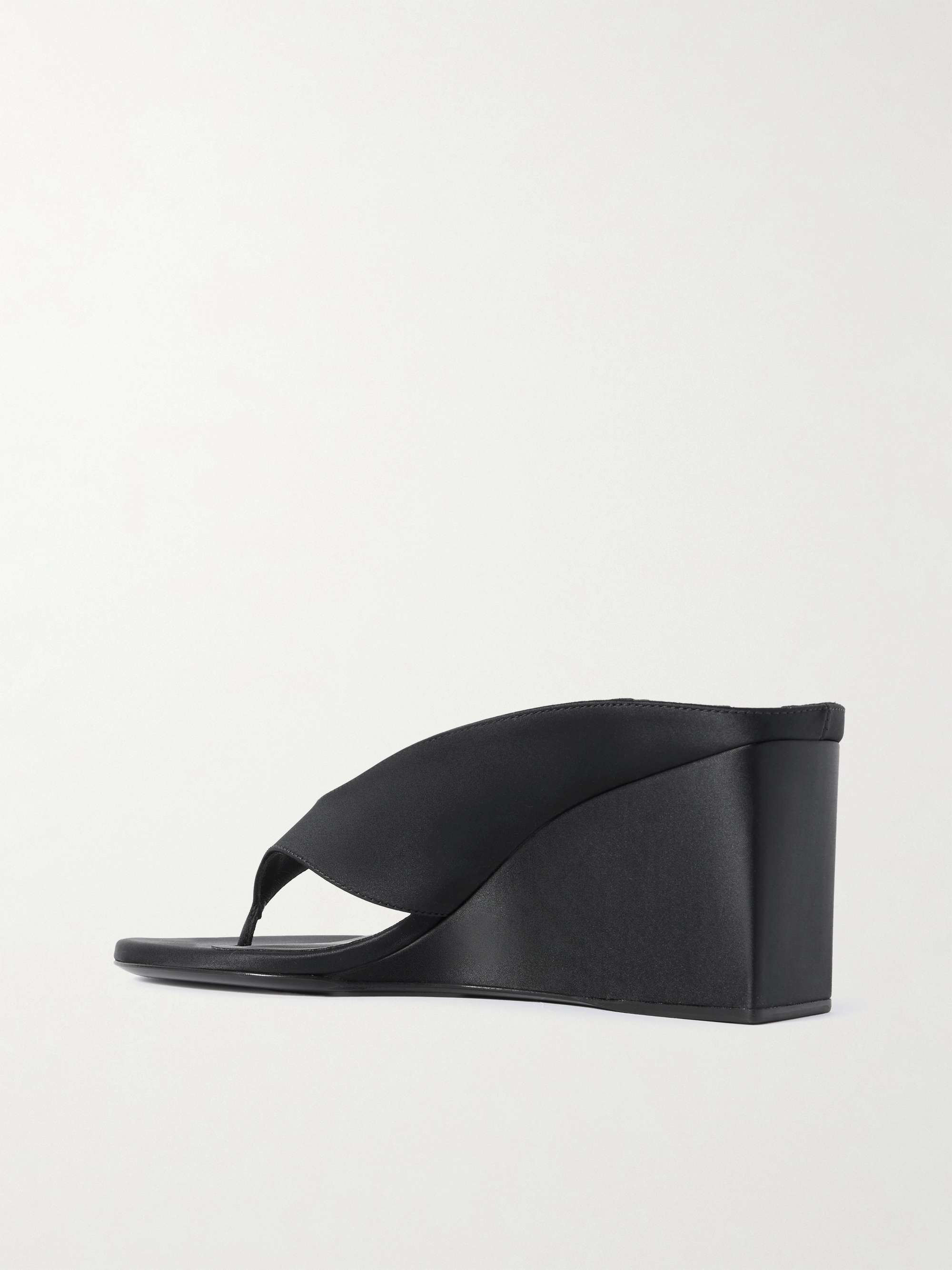 ALAÏA 