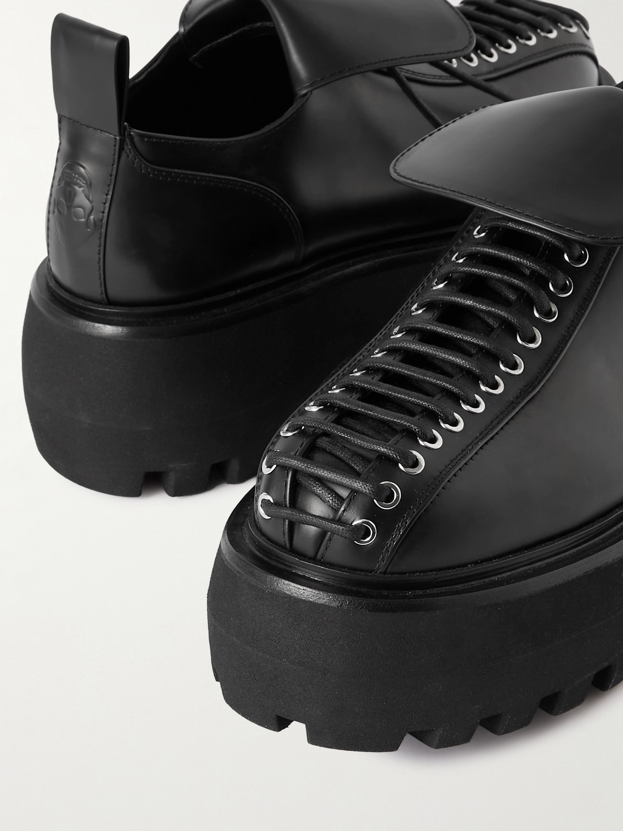 Alexander Mcqueen Leather Platform Brogues In Black
