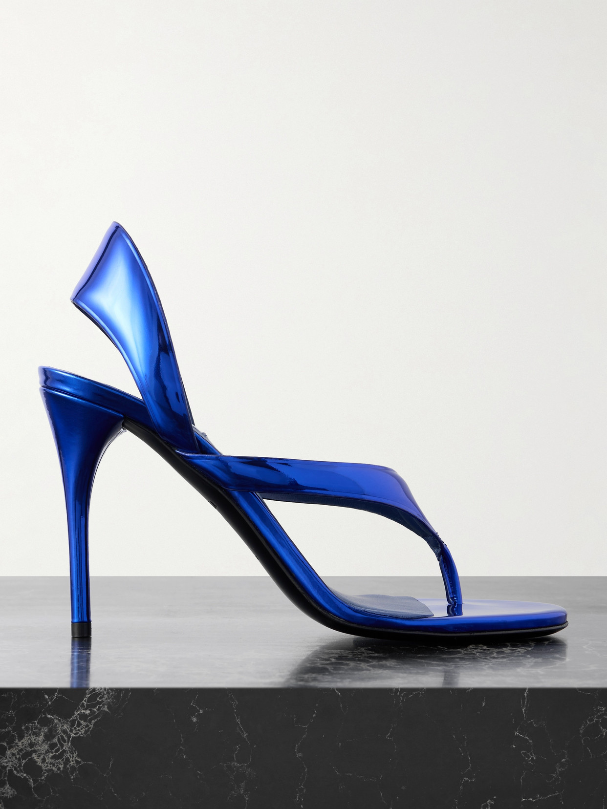 Alaïa Tong 90 Mirrored-leather Sandals In Blue