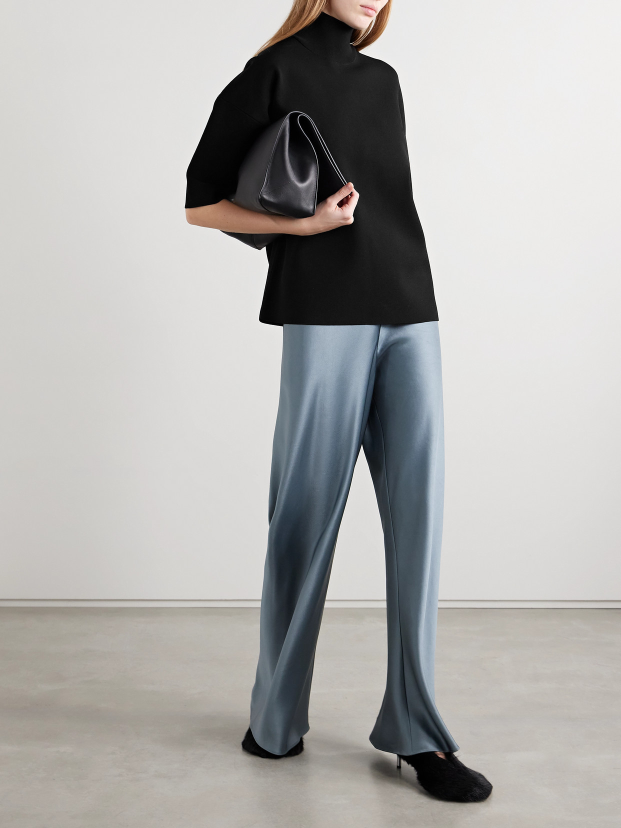 Theory Essential Turtleneck Top In Unknown