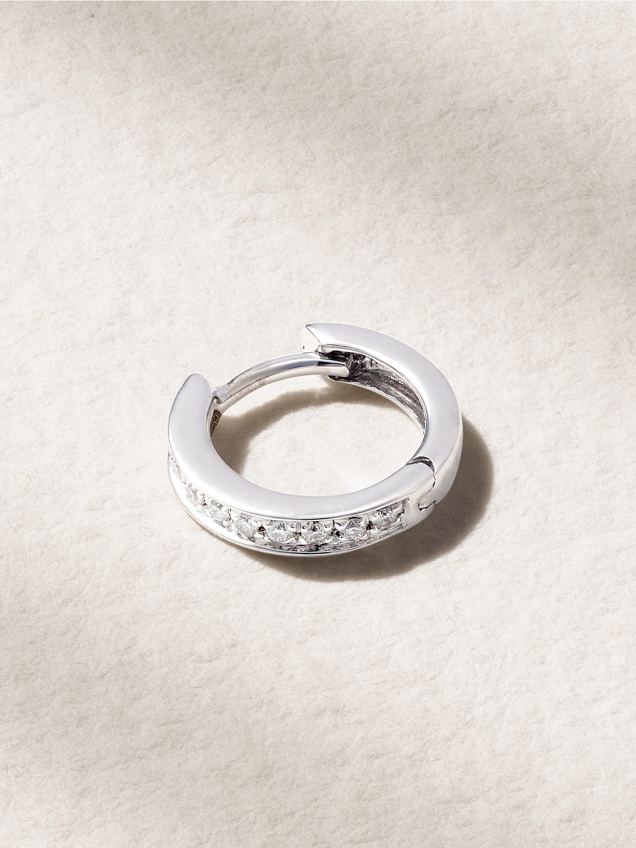 KOLOURS JEWELRY - Small 18-karat White Gold Diamond Single Hoop Earring - Silver