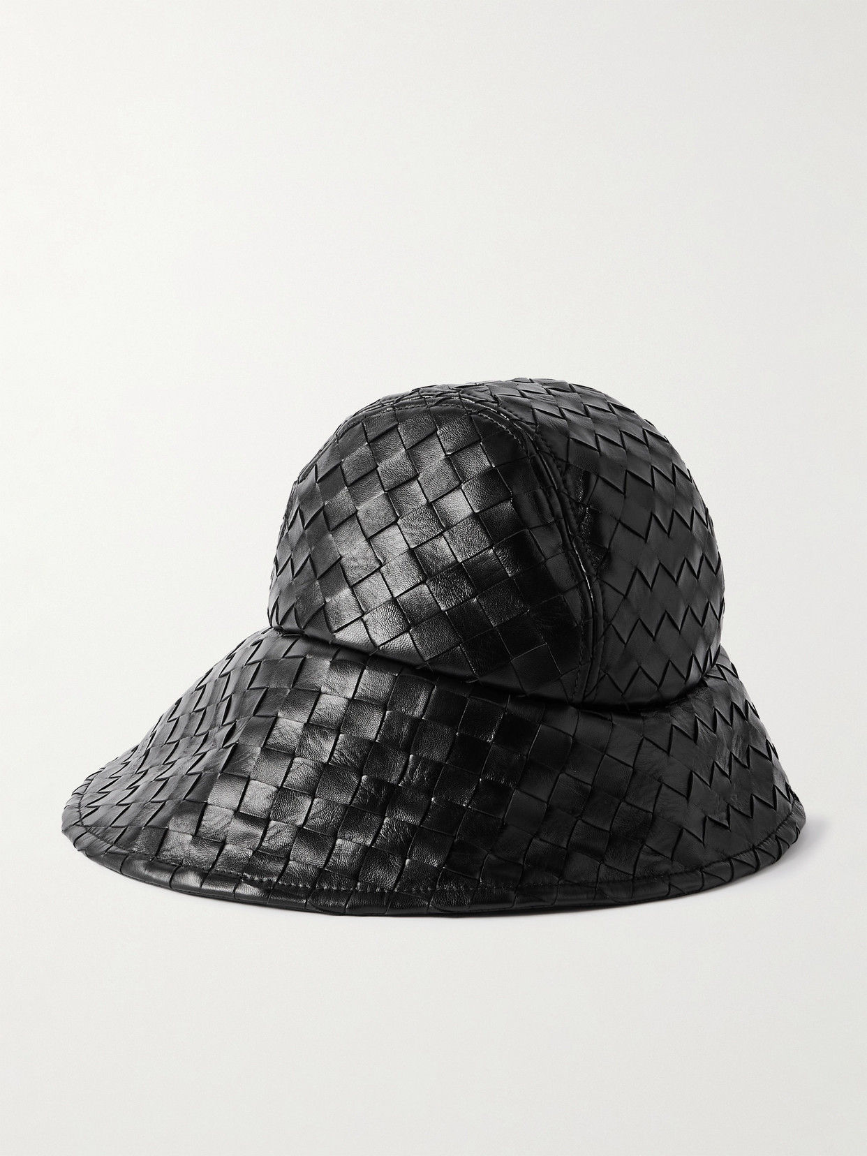 BOTTEGA VENETA INTRECCIATO LEATHER BUCKET HAT 