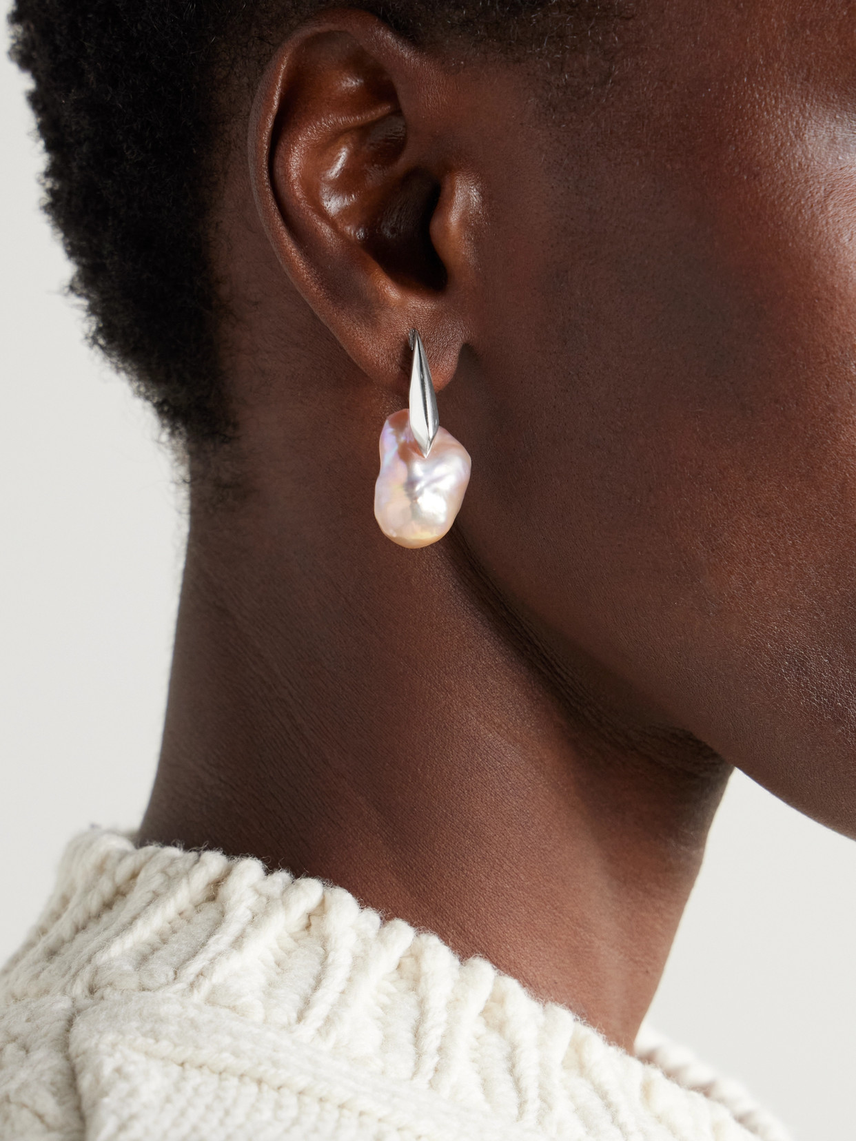 Bottega Veneta Silver-tone Pearl Earrings In Pink