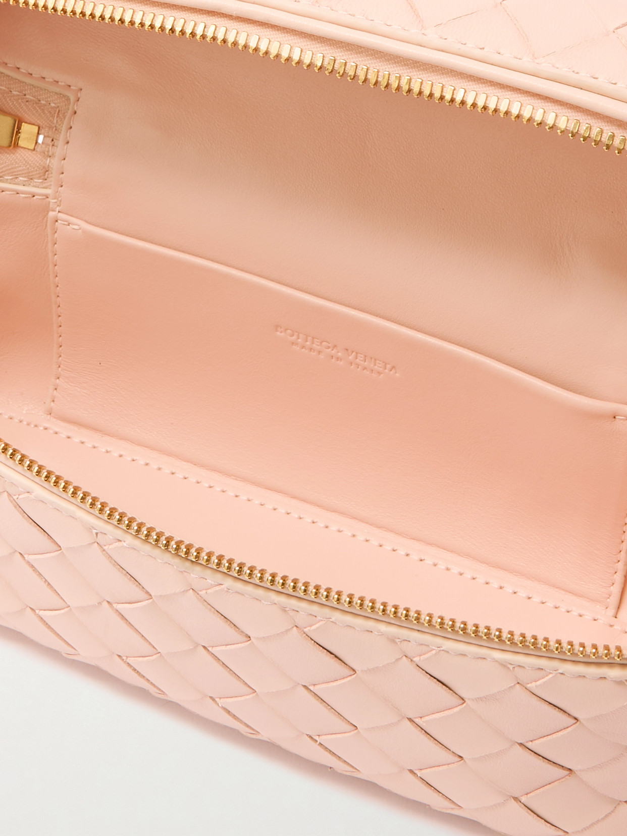 Bottega Veneta Intrecciato Leather Convertible Vanity Case In Pink