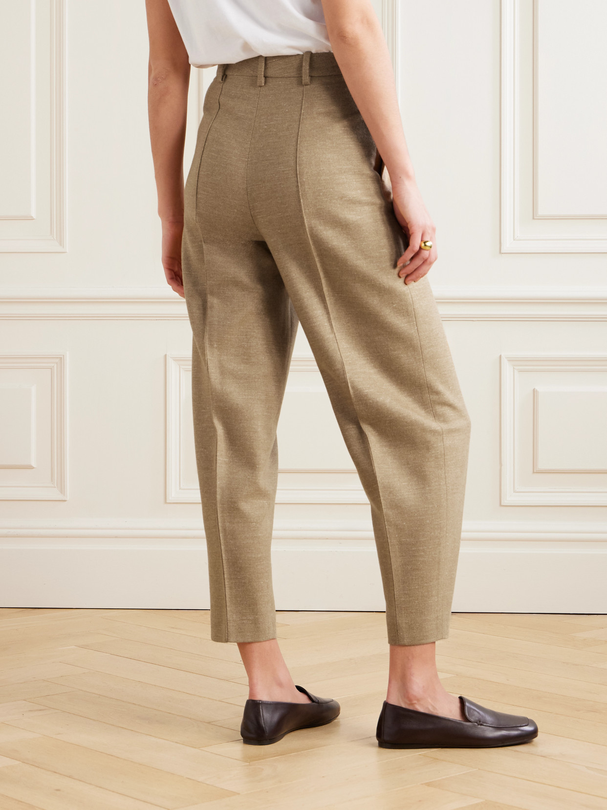 LORO PIANA DAN PLEATED WOOL, CASHMERE AND LINEN-BLEND TAPERED PANTS