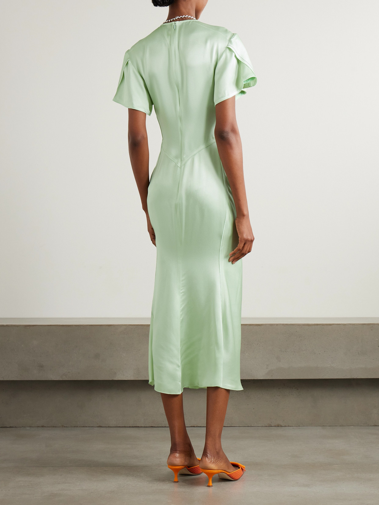 Victoria Beckham Jade Green Ruffled Midi Dress In Green