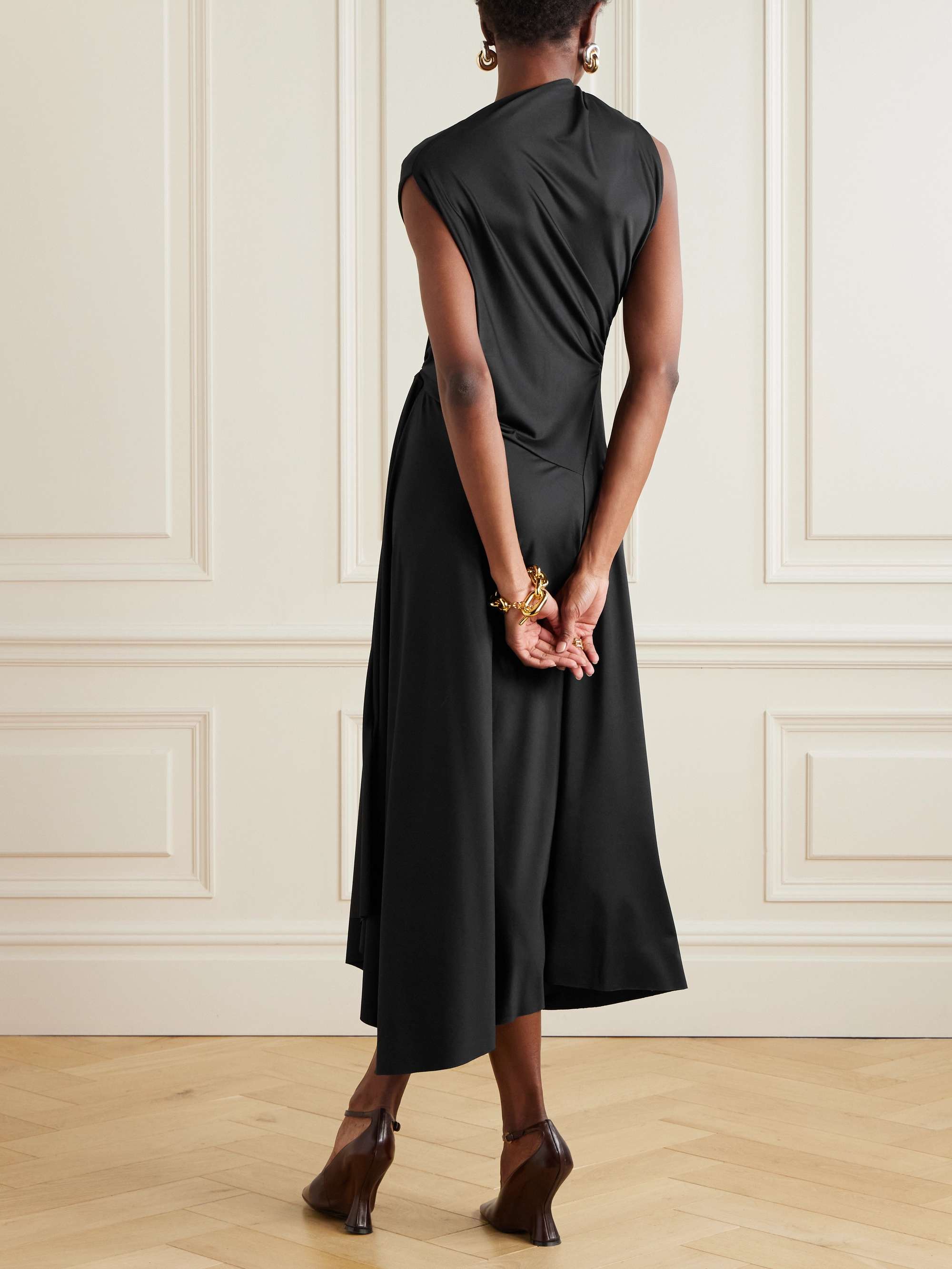 VICTORIA BECKHAM 