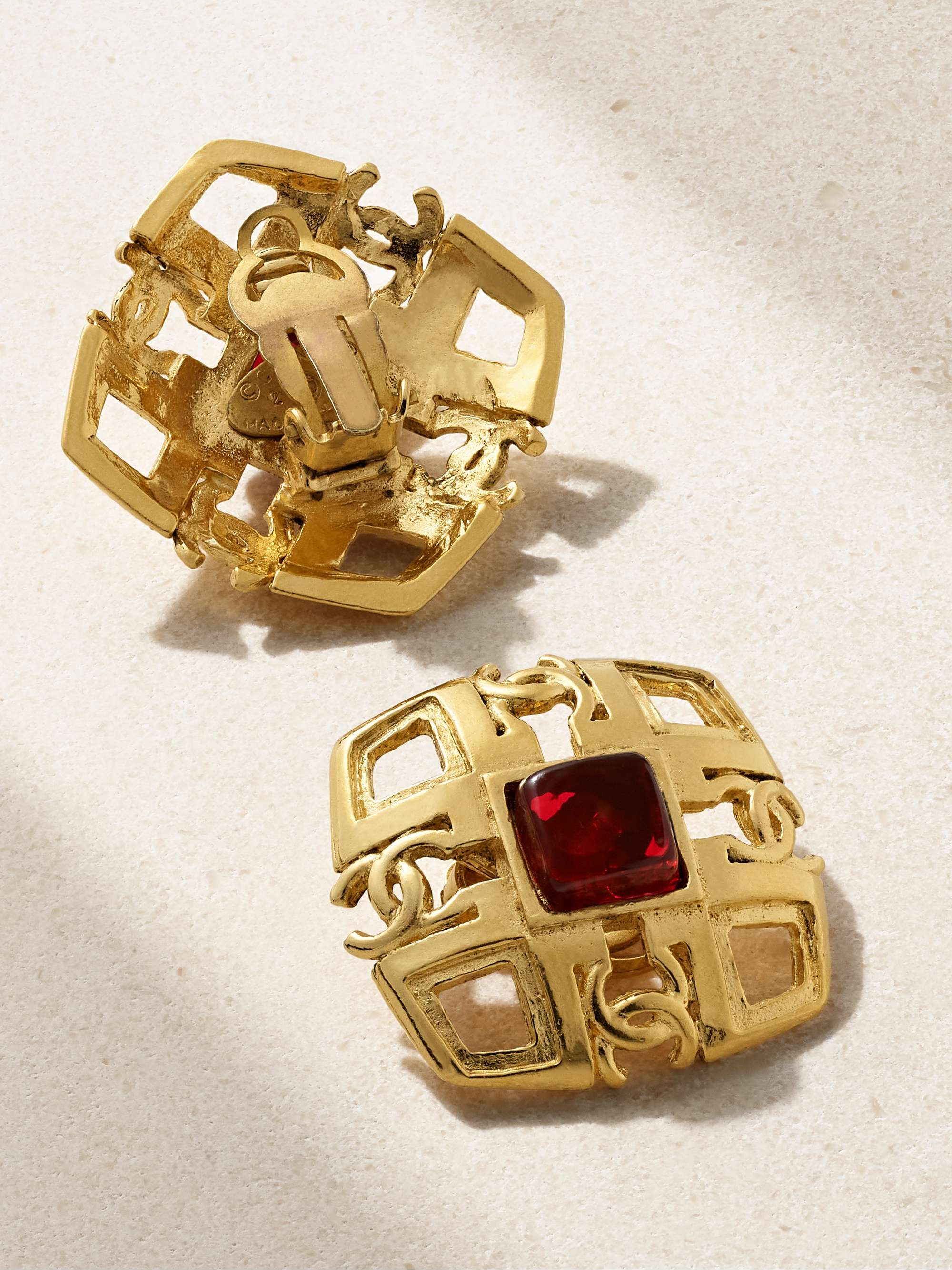 VINTAGE CHANEL 