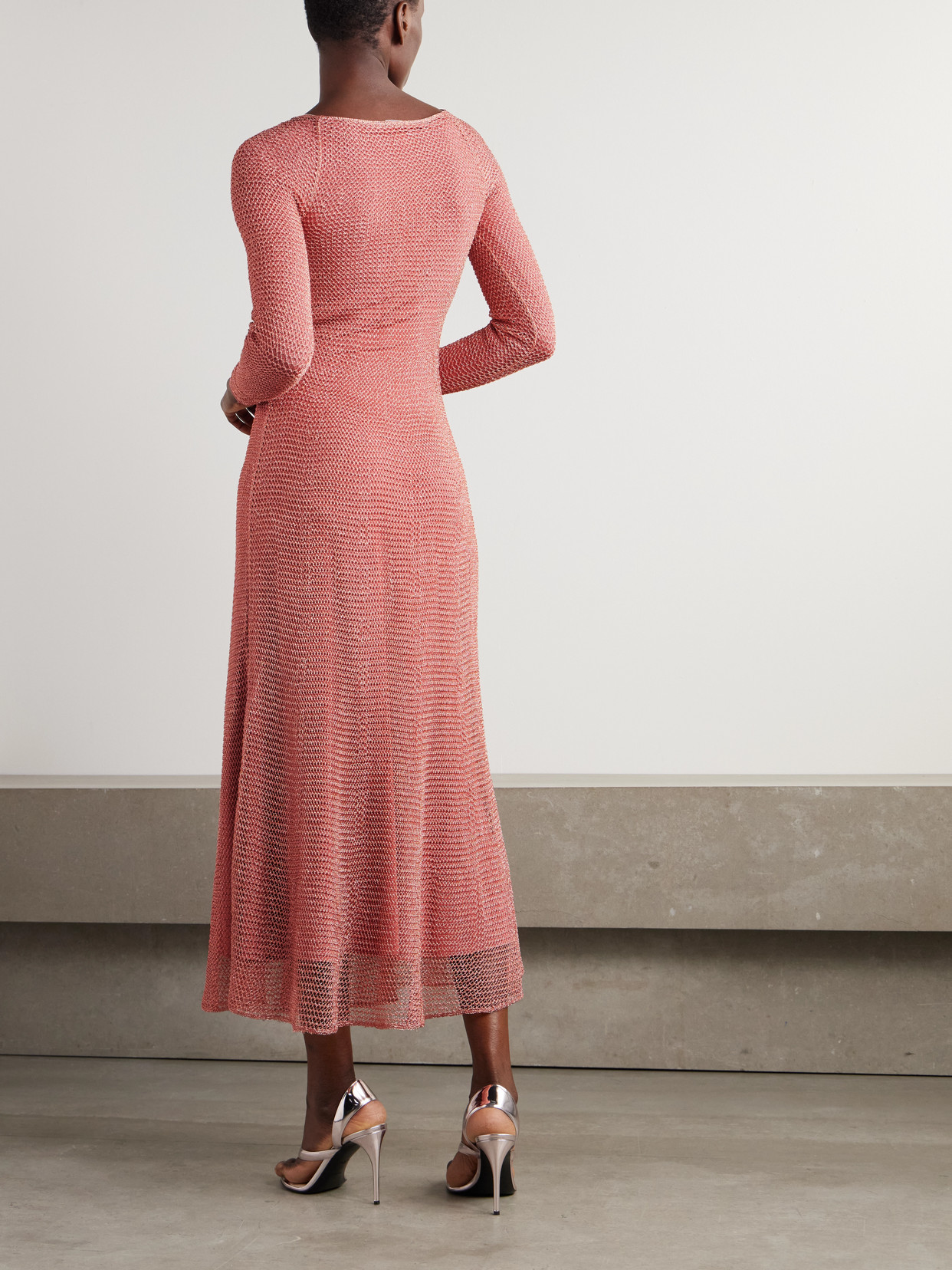 Alaïa Womens Chain Long-sleeves Woven Maxi Dress Corail In Pink