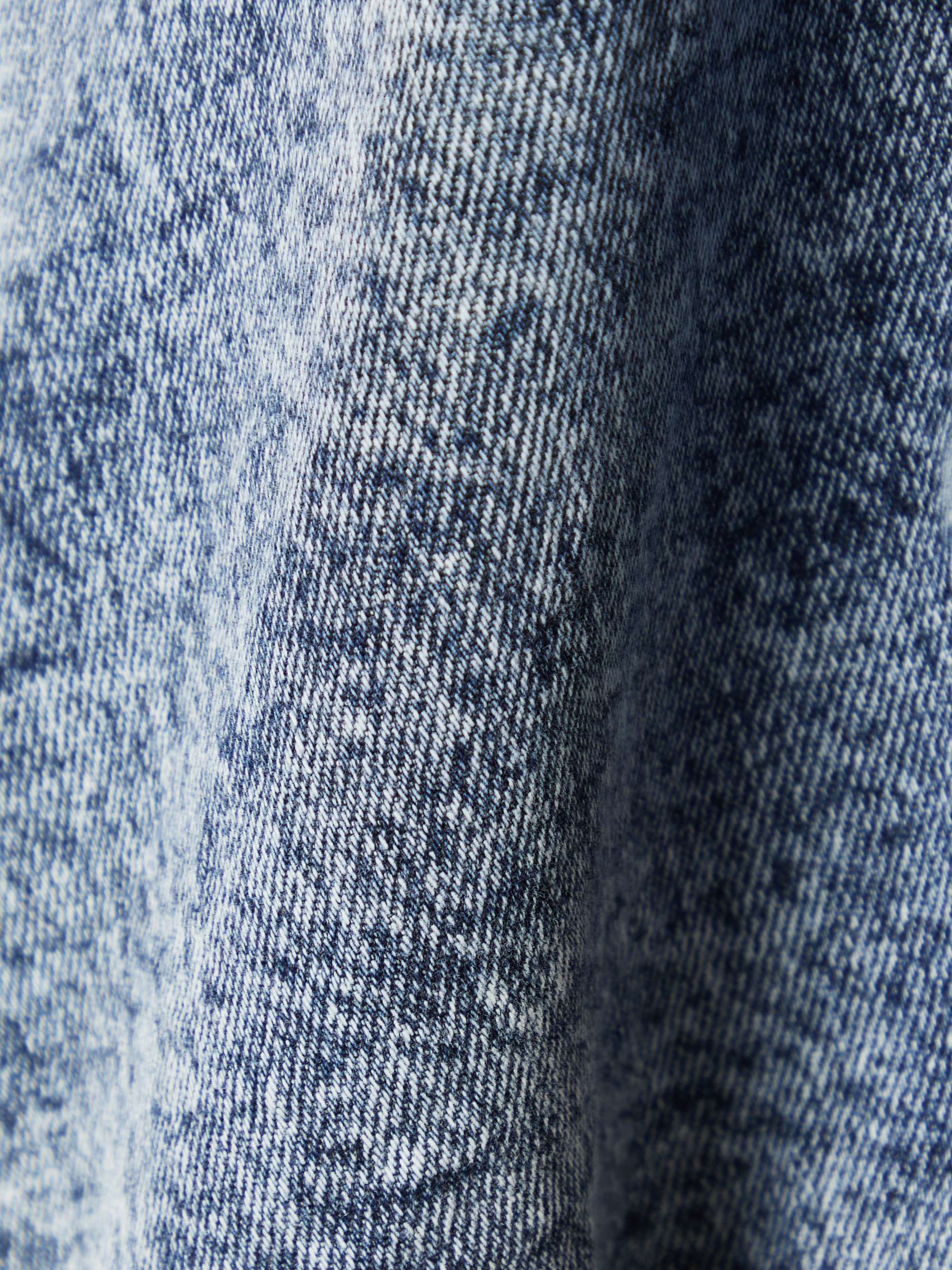 ALAÏA 