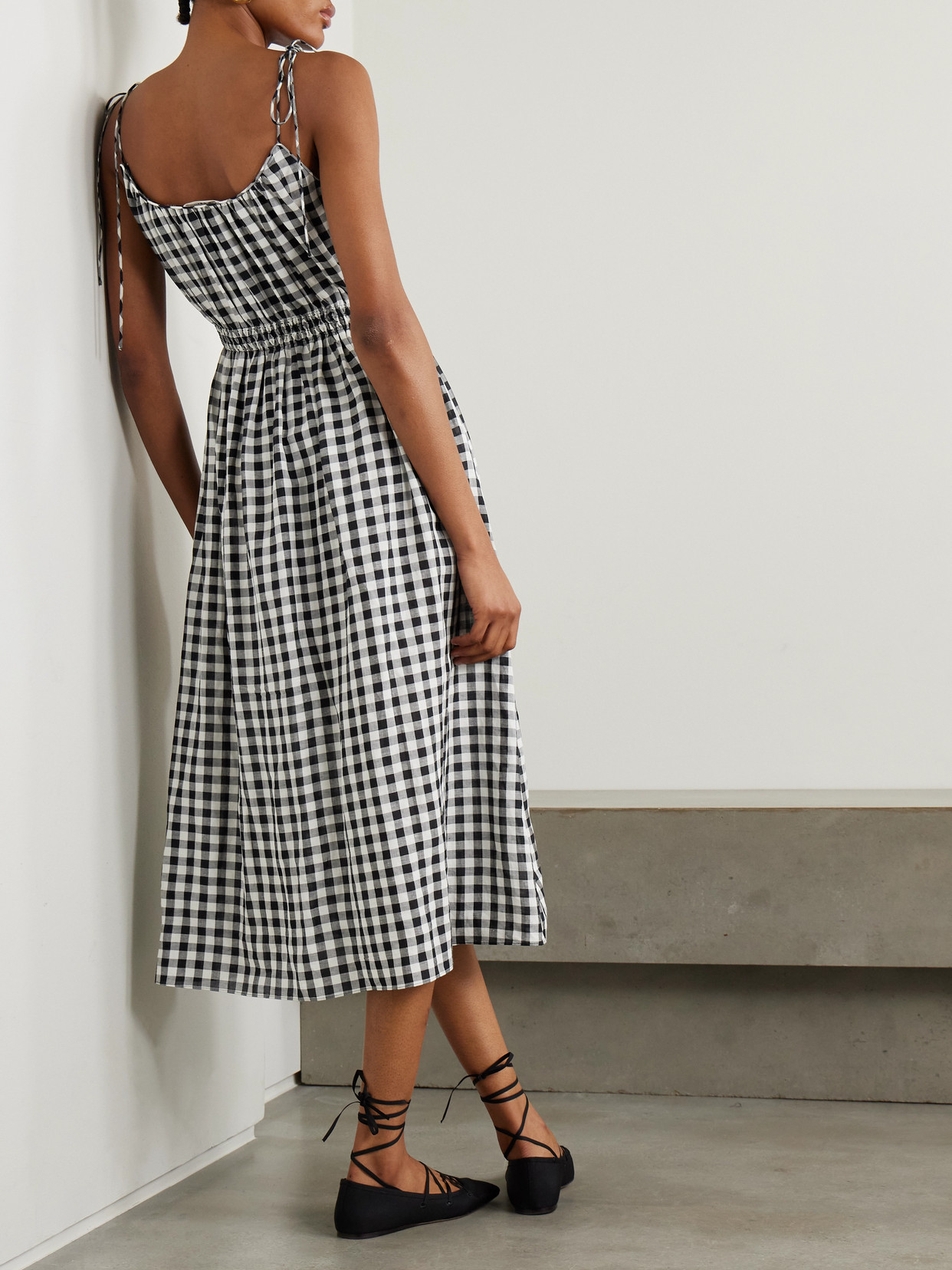 DOEN LESLIE TIE-DETAILED SMOCKED GINGHAM VOILE MIDI DRESS