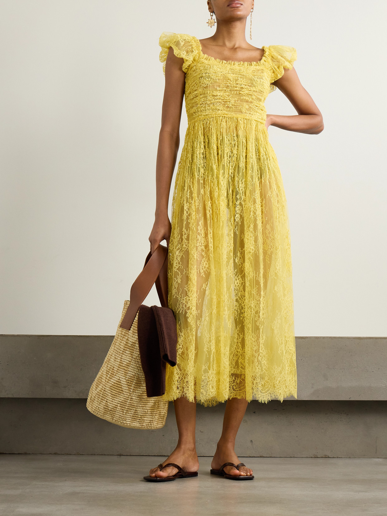 DOEN PAMELINA RUFFLED SHIRRED LACE MIDI DRESS