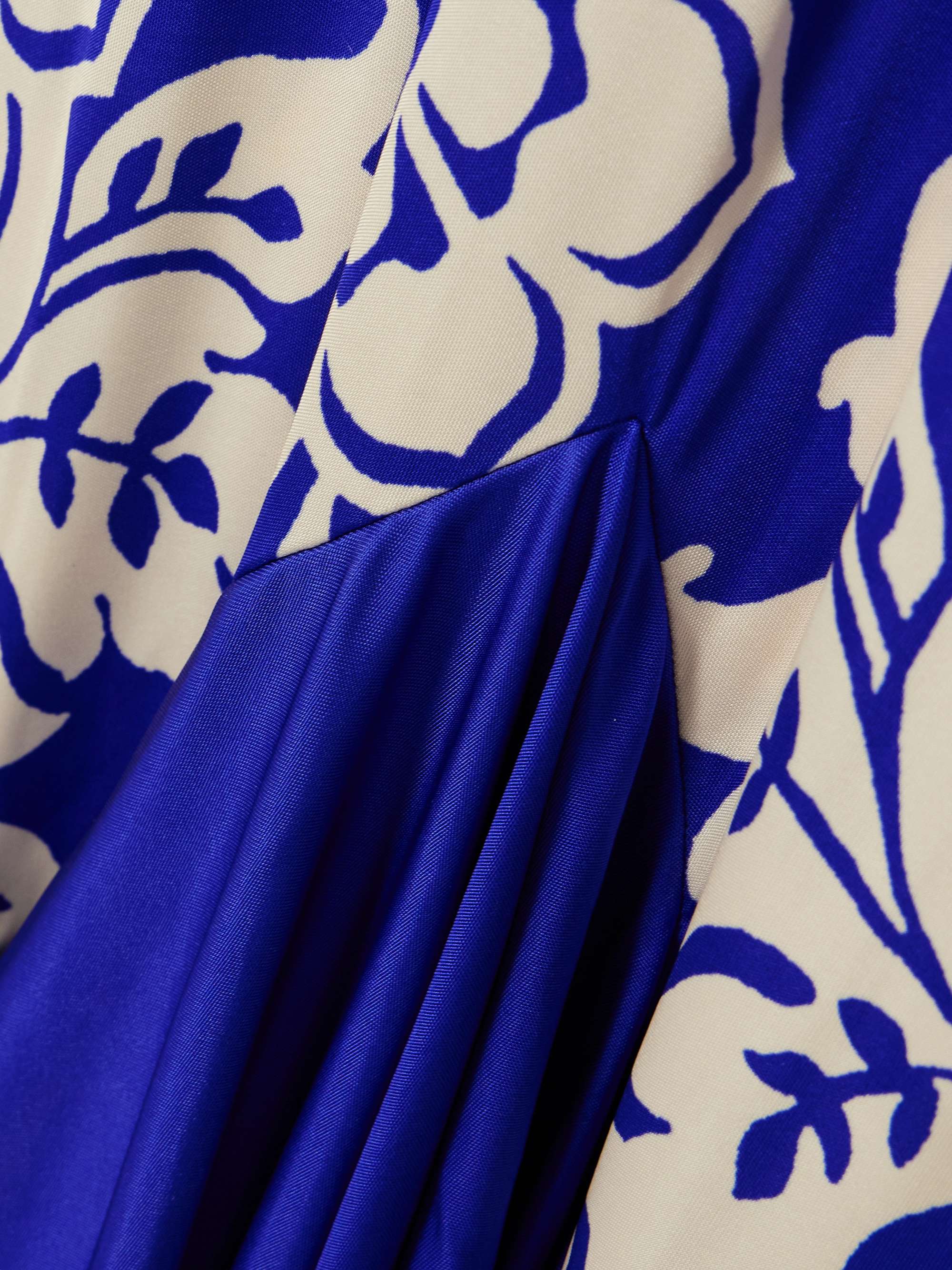 ETRO 