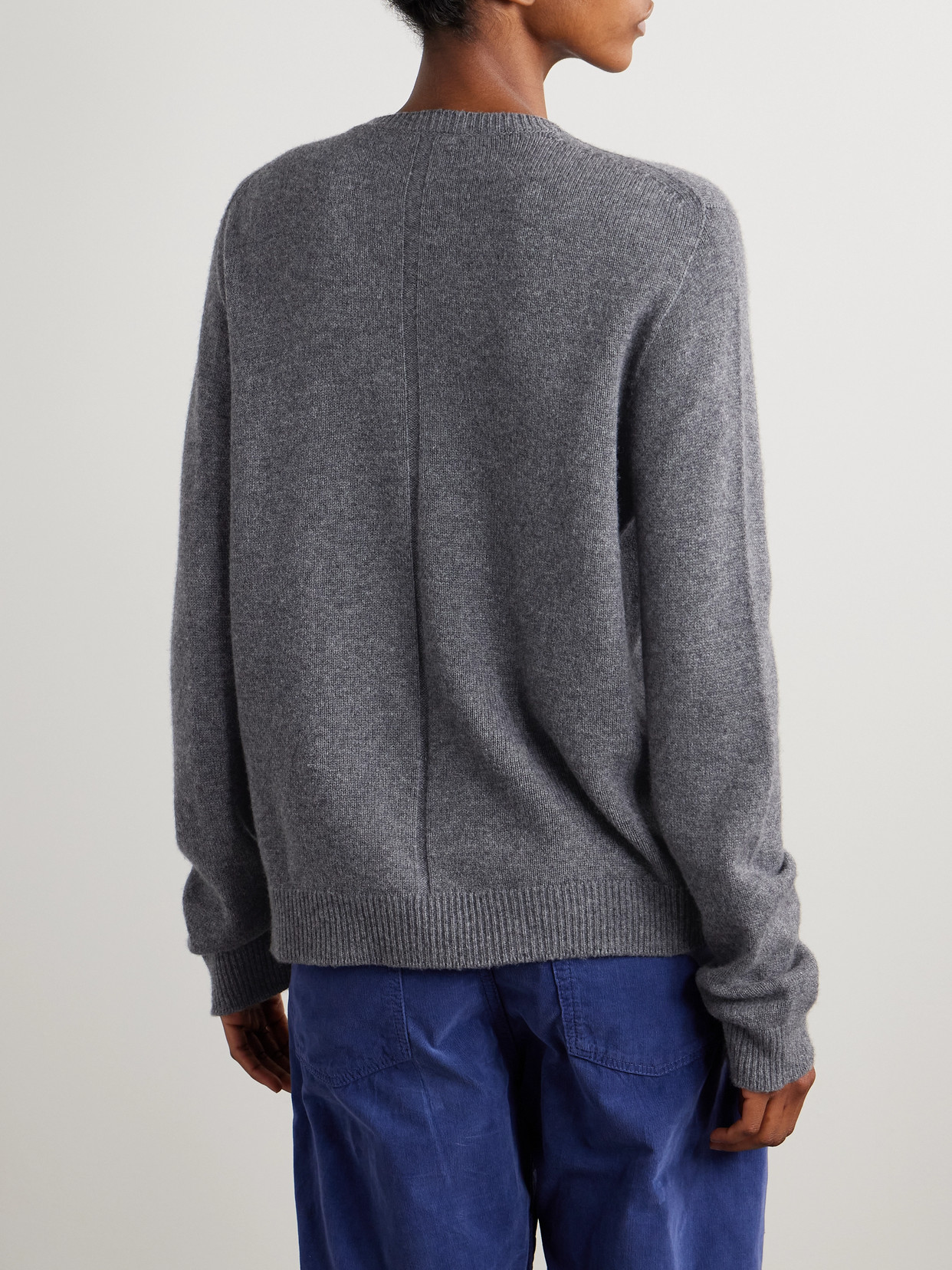 The Row Jayad Cashmere Knit Sweater In Gray