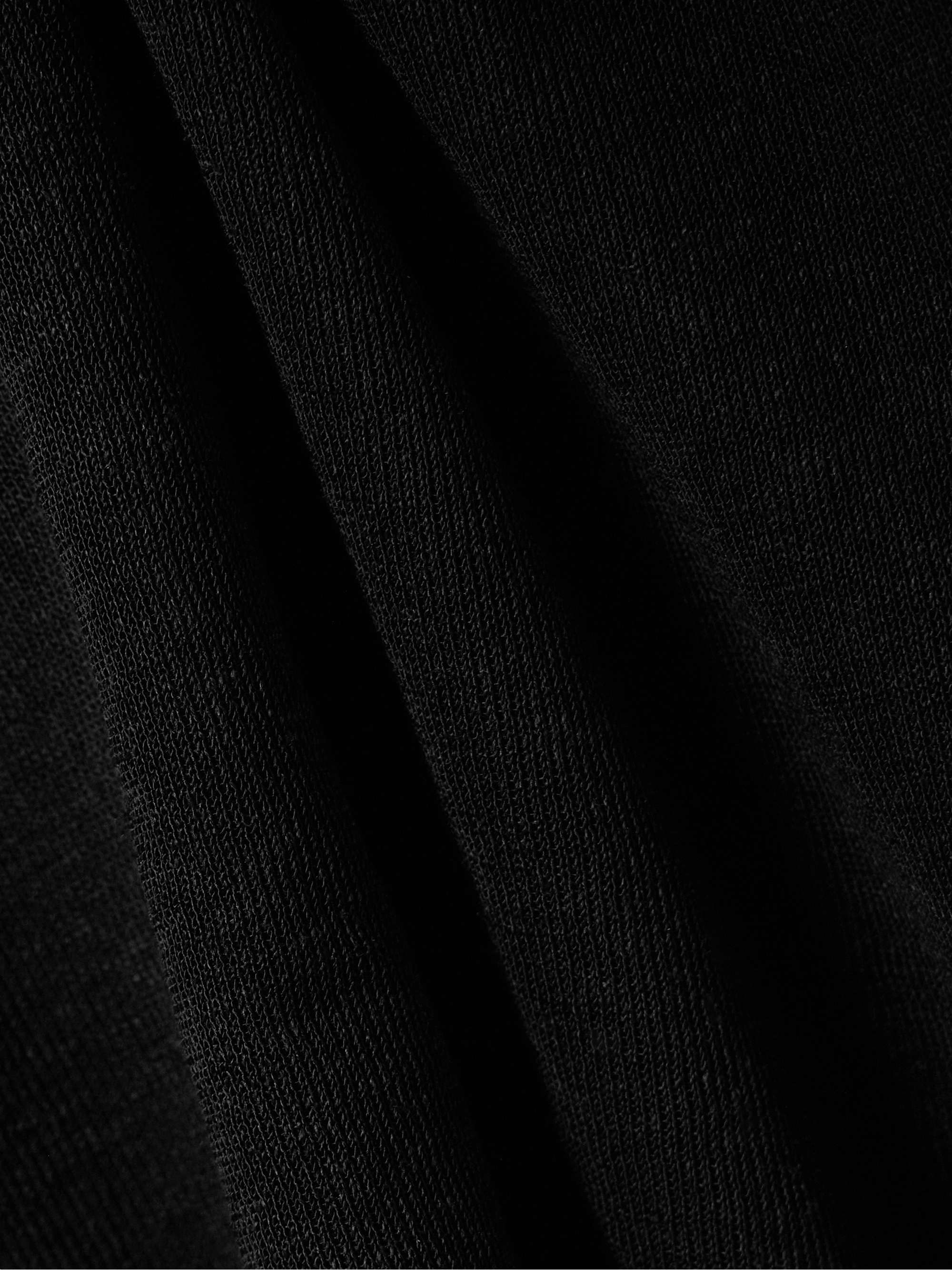 THE ROW 