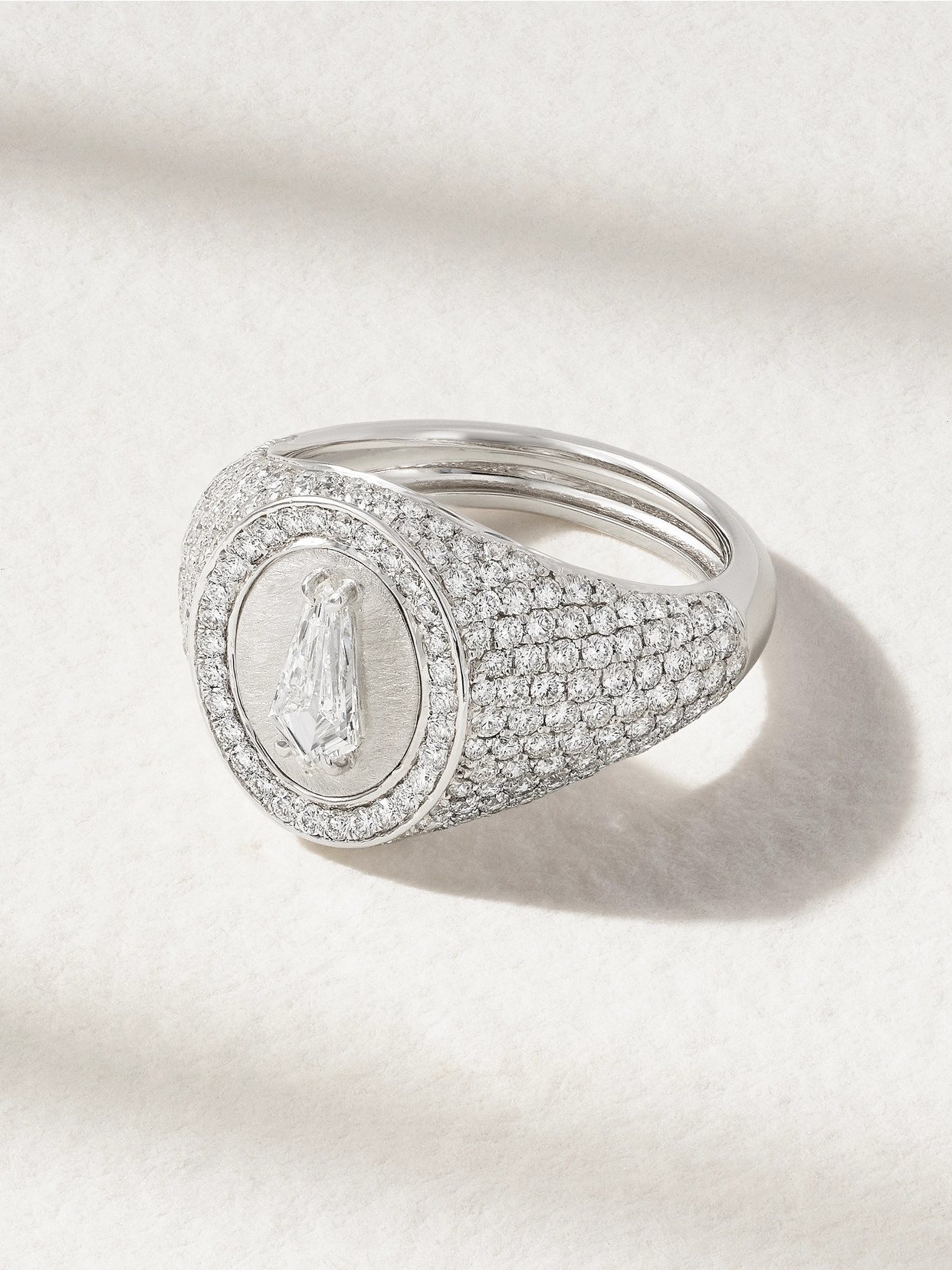 Kamyen Kite 18-karat White Gold Diamond Ring In Silver