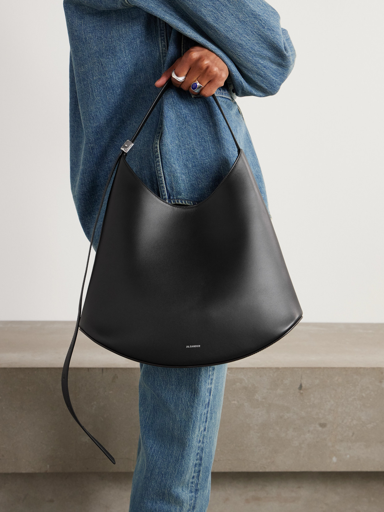 Jil Sander Medium Leather Shoulder Bag In Black
