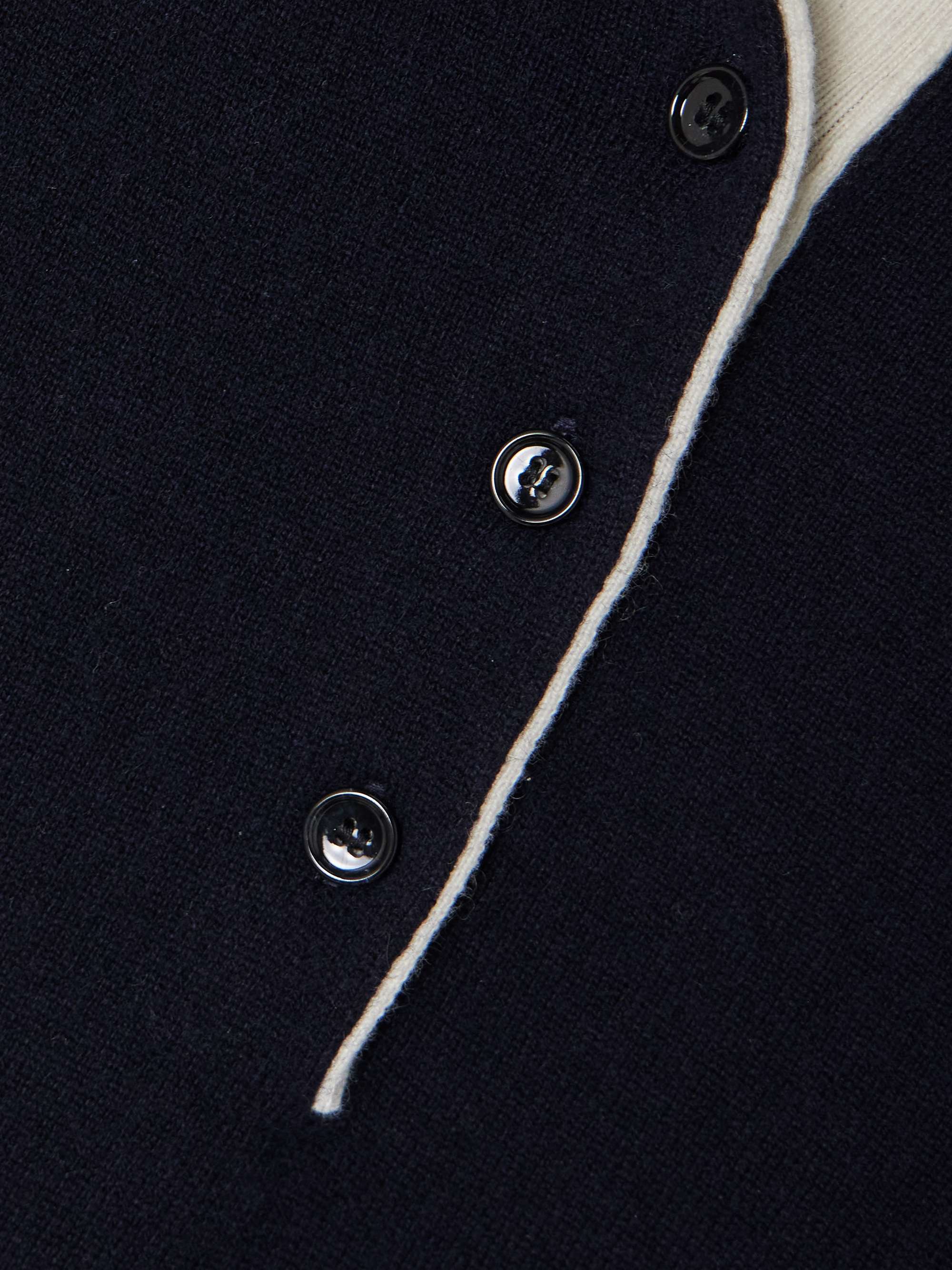 ALLUDE 