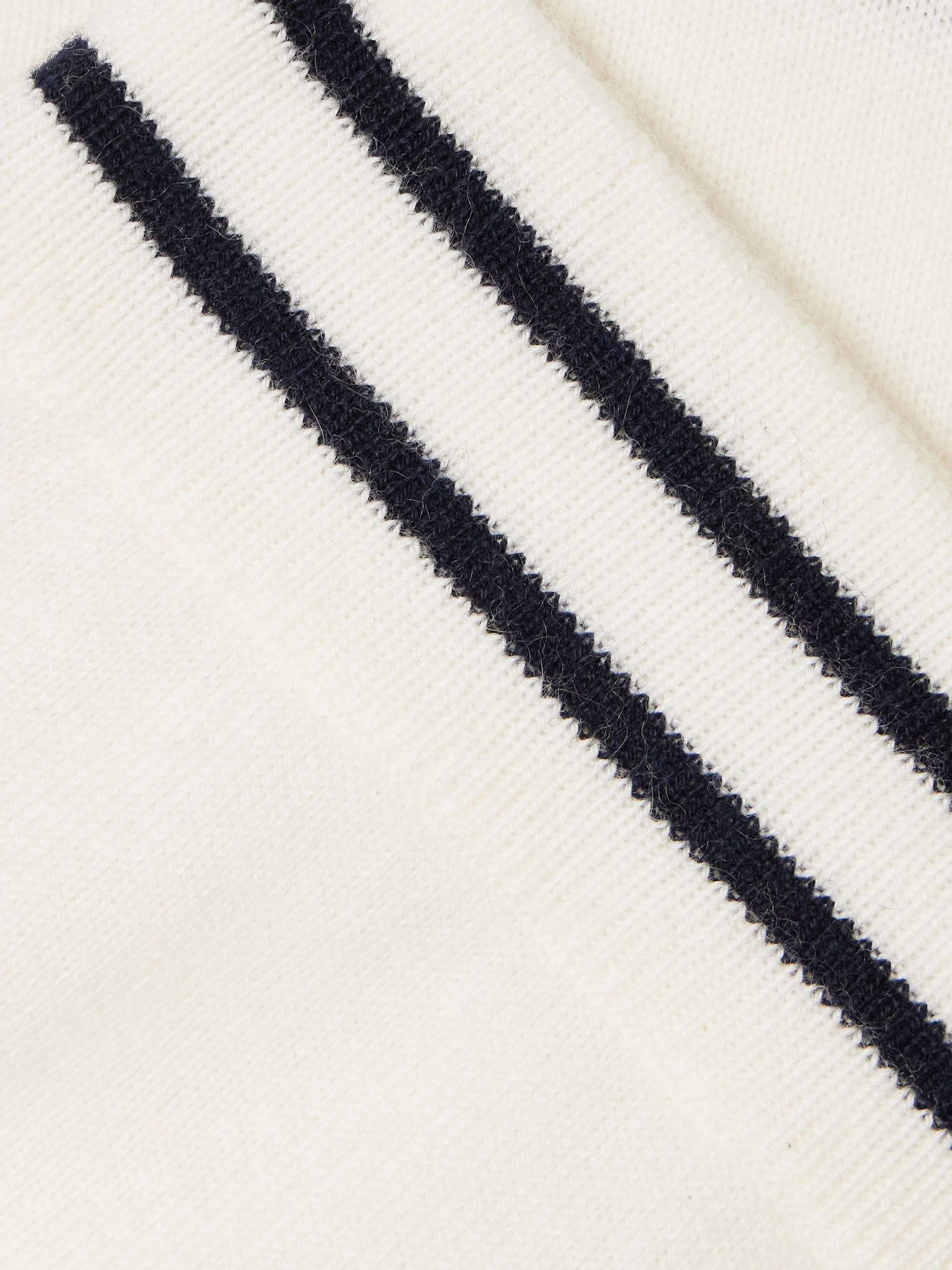 ALLUDE 