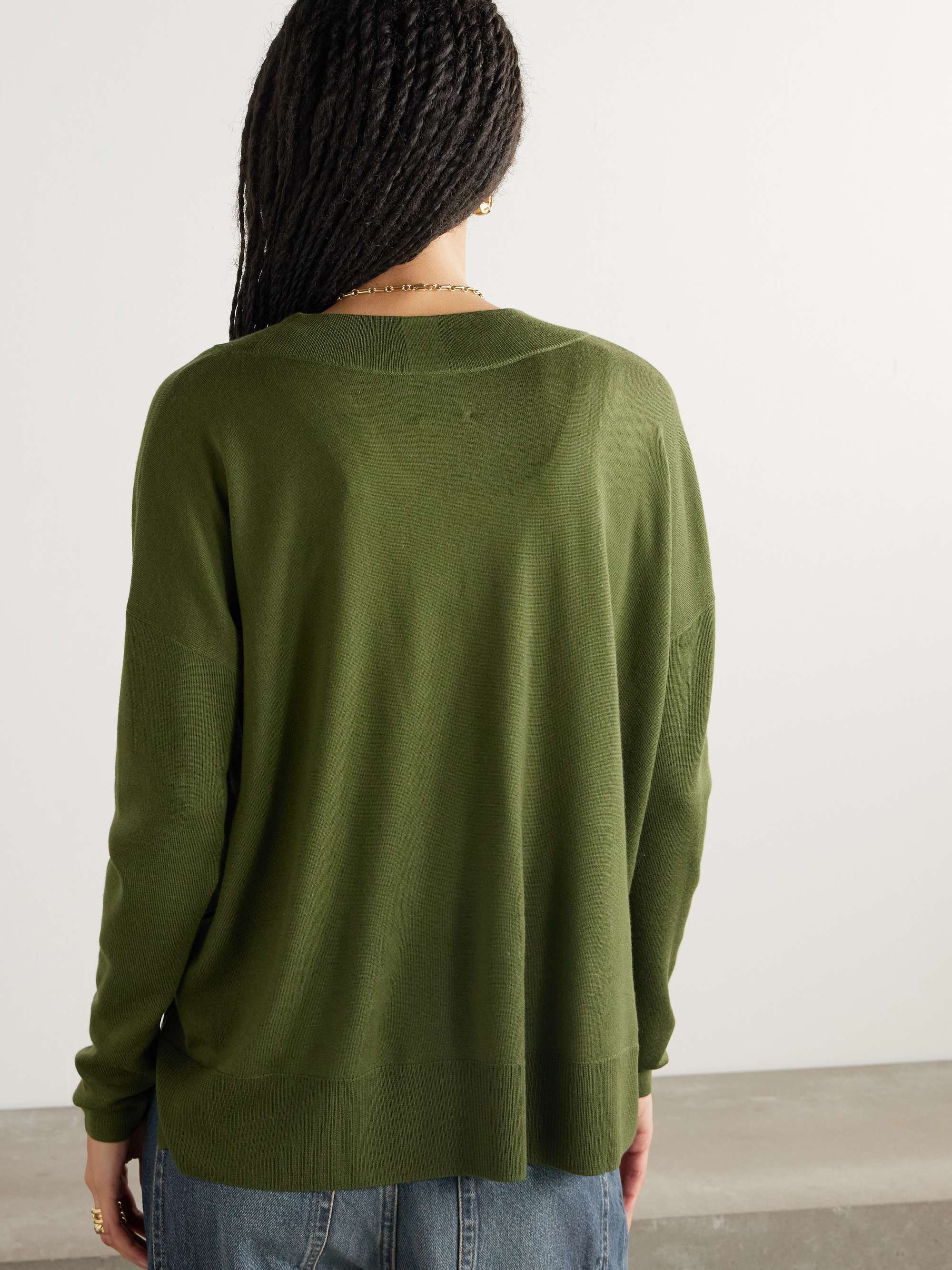 ALLUDE 