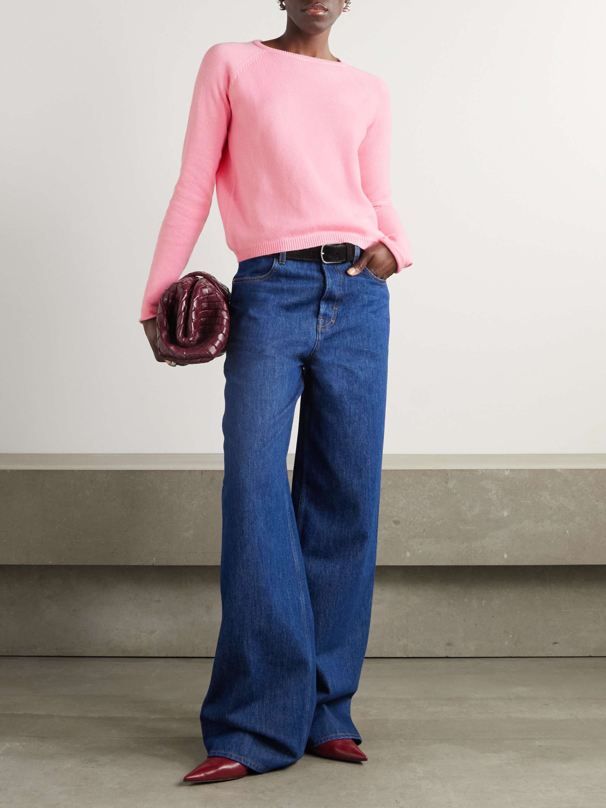 ALLUDE 