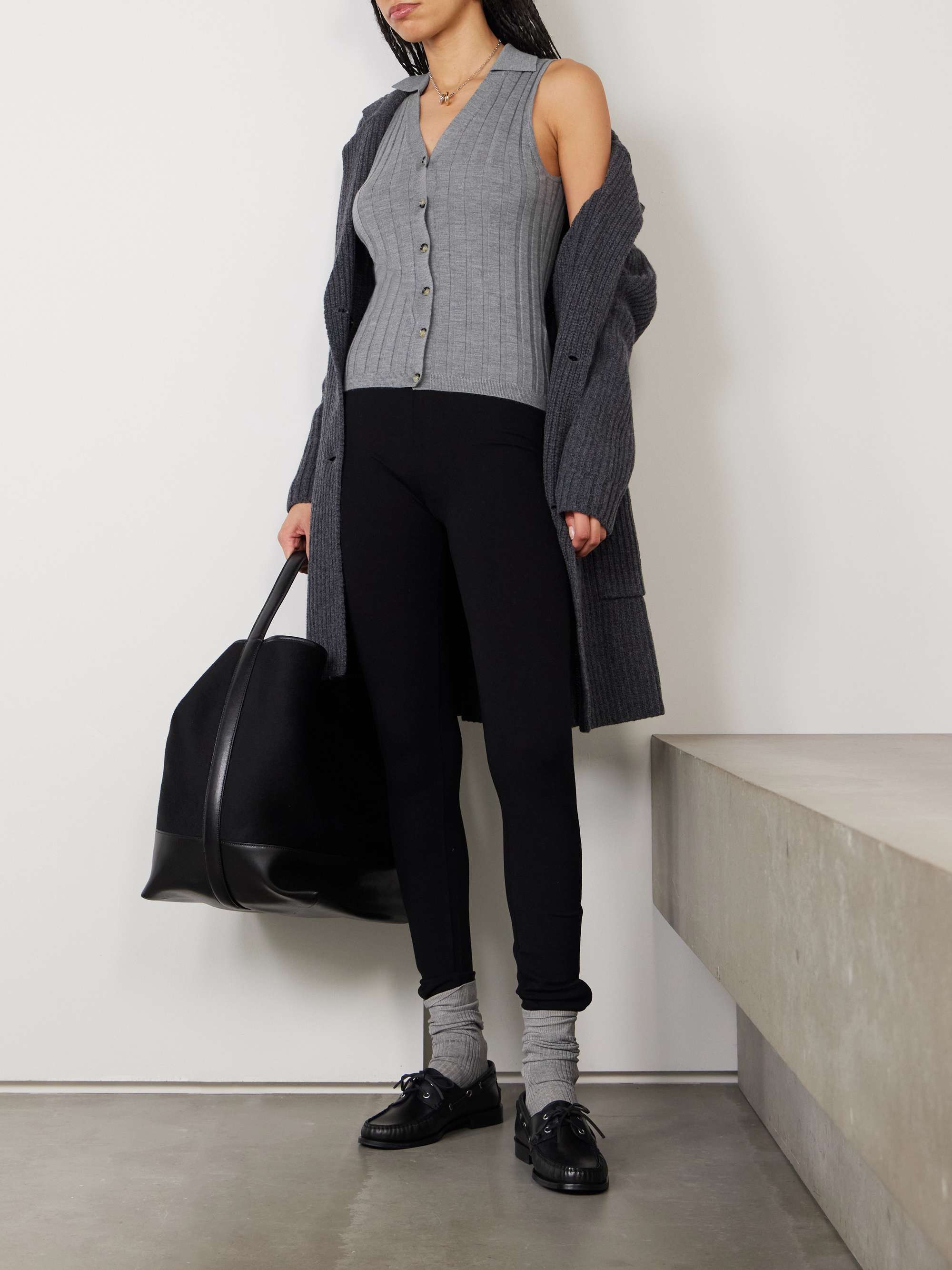 ALLUDE 