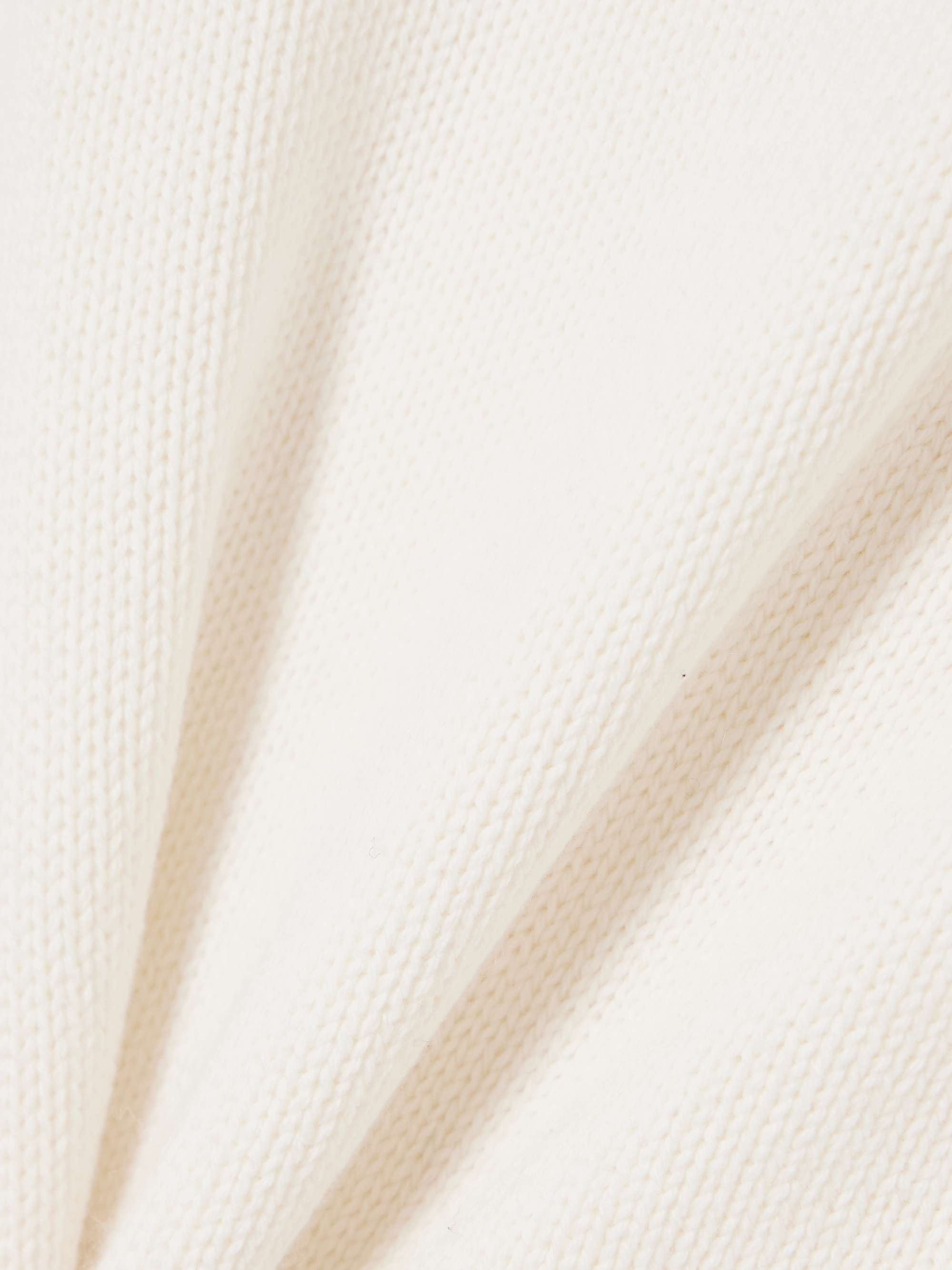 ALLUDE 