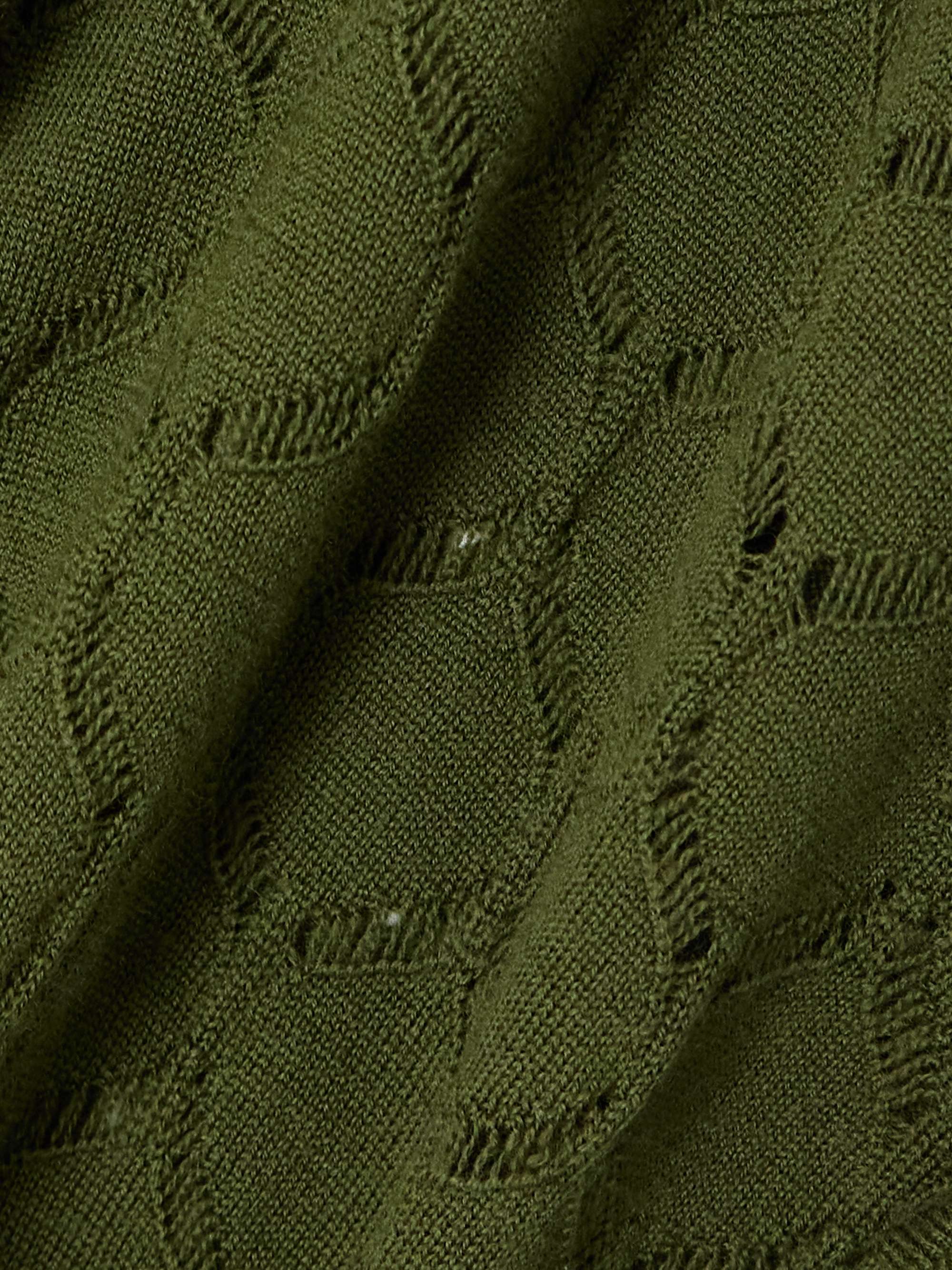 ALLUDE 