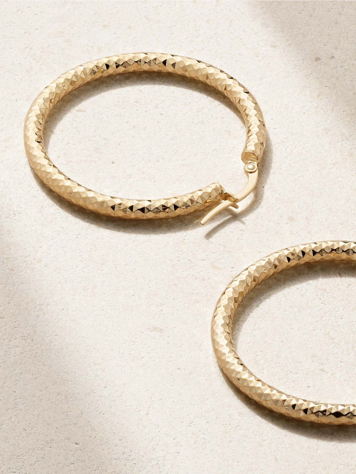 Stone And Strand Bold Sparkle Medium 14-karat Gold Hoop Earrings In Gold