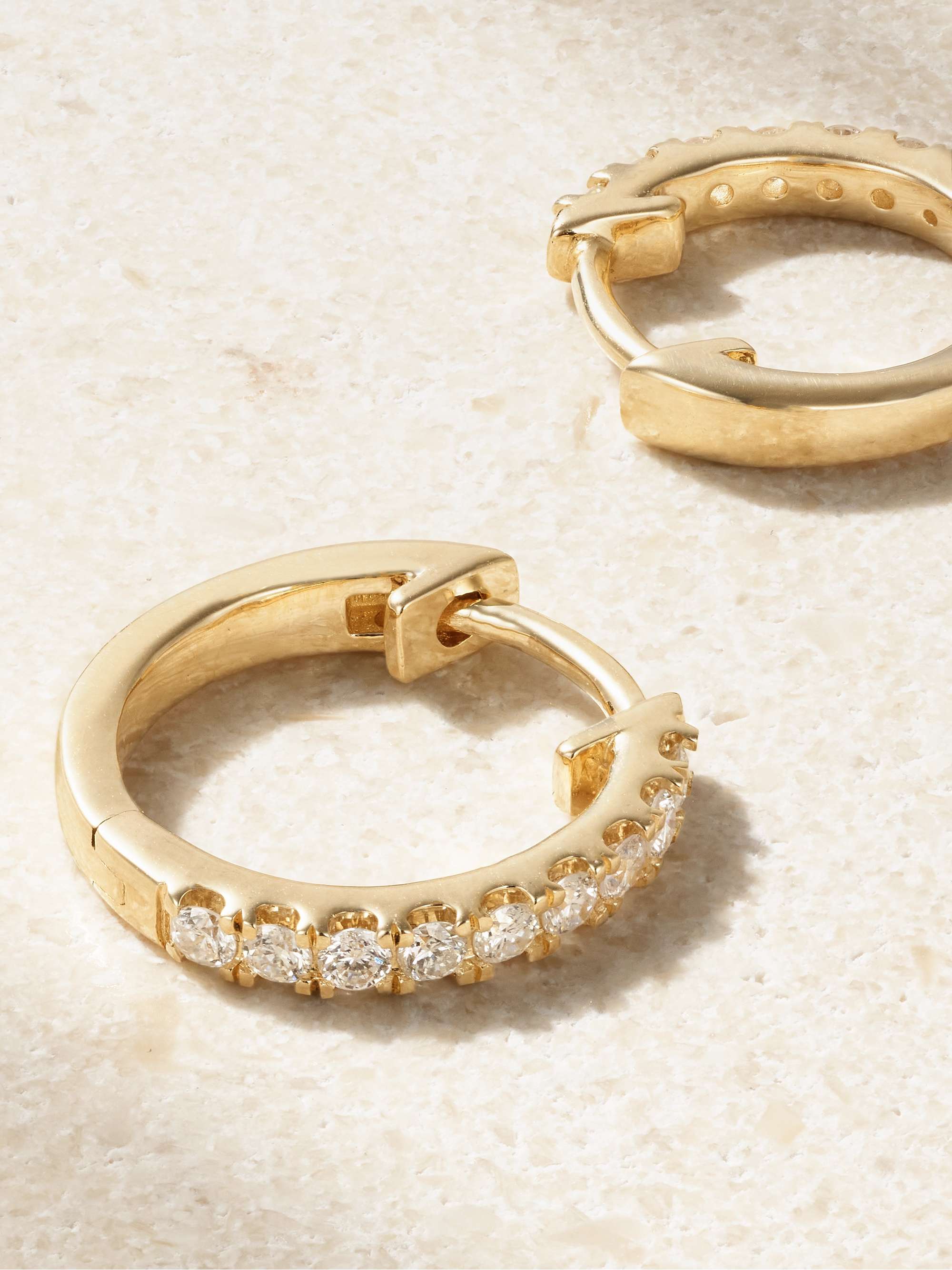 STONE AND STRAND 