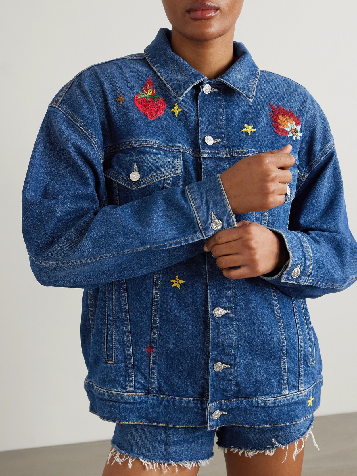 MOTHER + LA DOUBLEJ THE DROP IT DRIFTER EMBROIDERED DENIM JACKET
