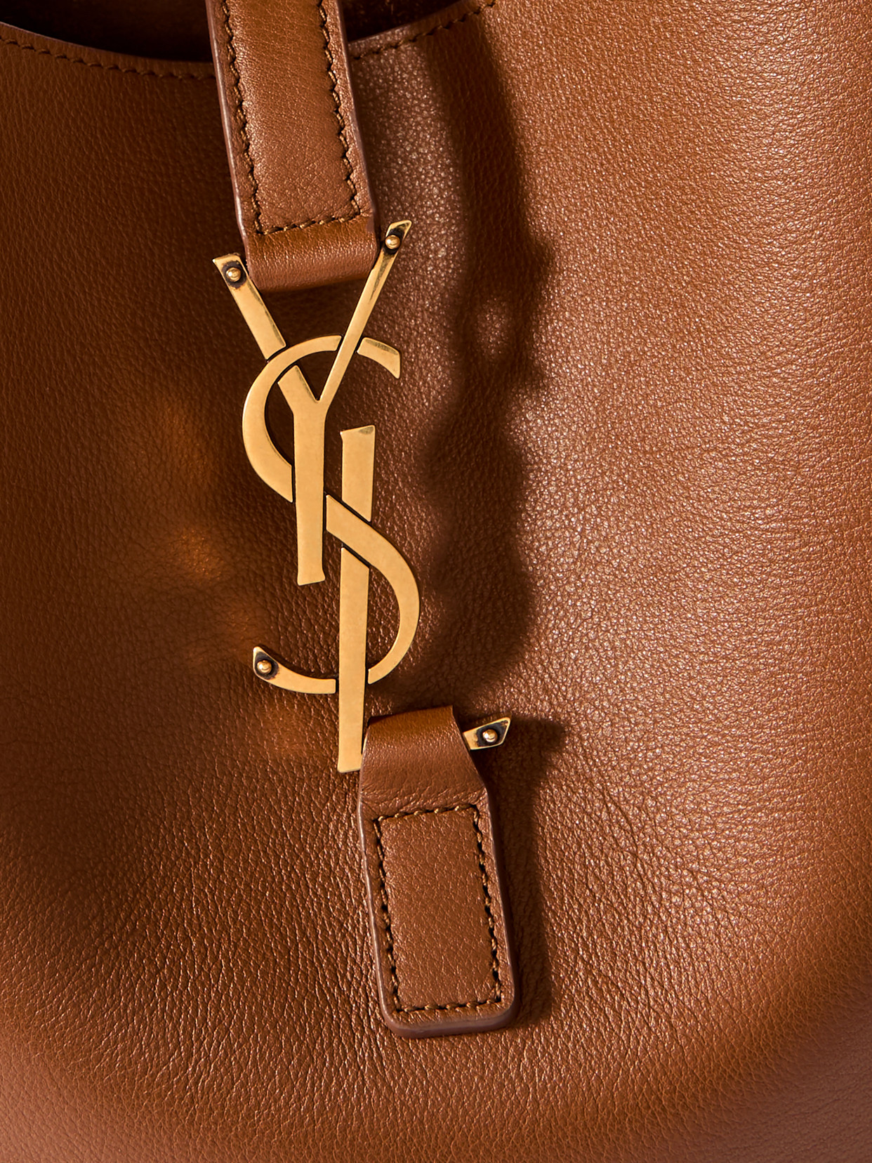 Saint Laurent Le 5 À 7 Supple Large Leather Shoulder Bag In Brown