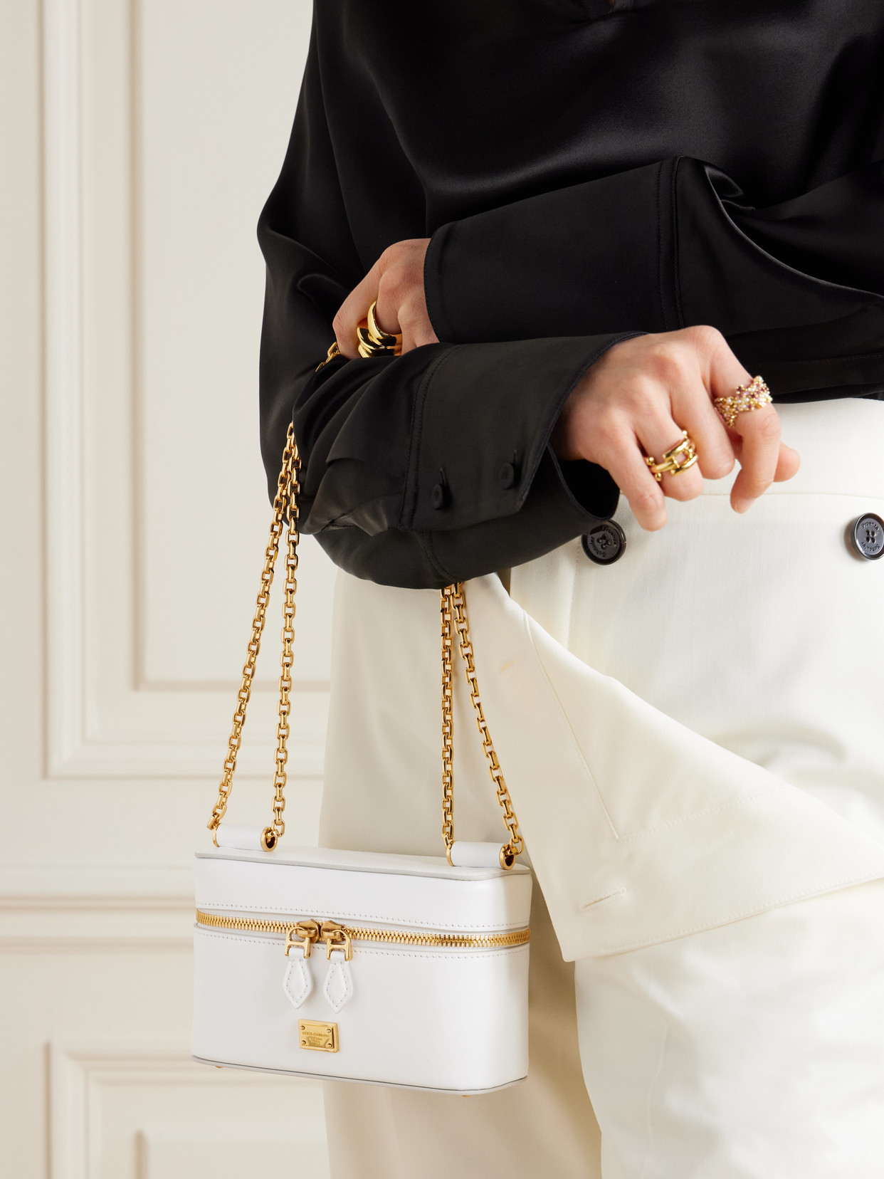 Dolce & Gabbana Sicily Leather Shoulder Bag With Metal Logo Tag In White