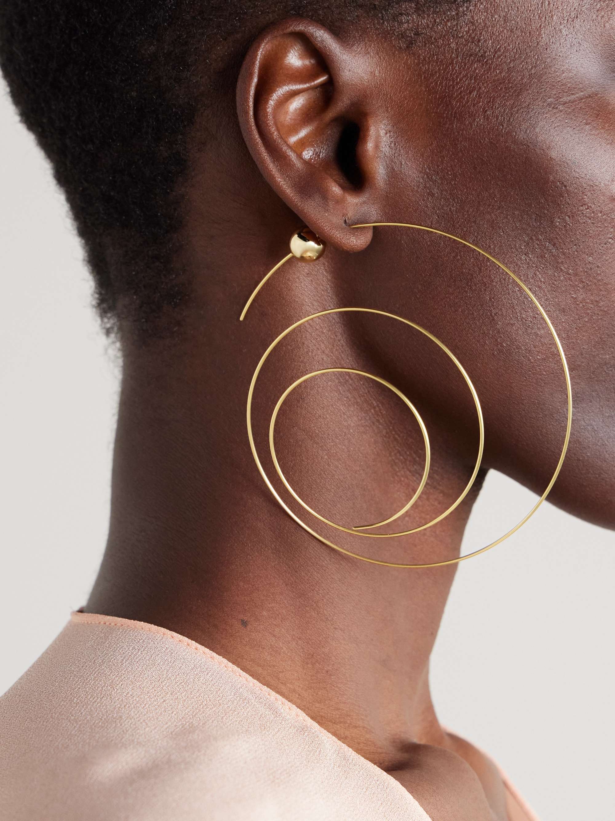 ALAÏA 