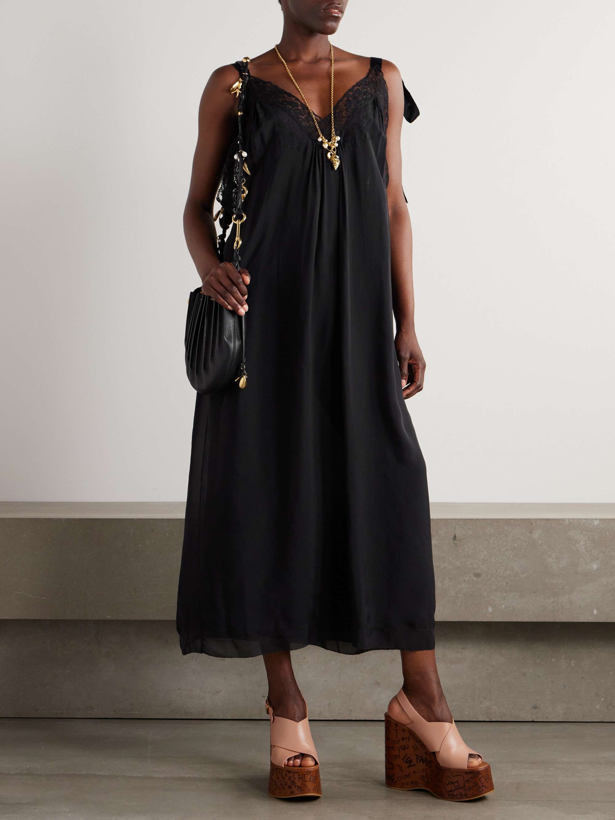 CHLOÉ 