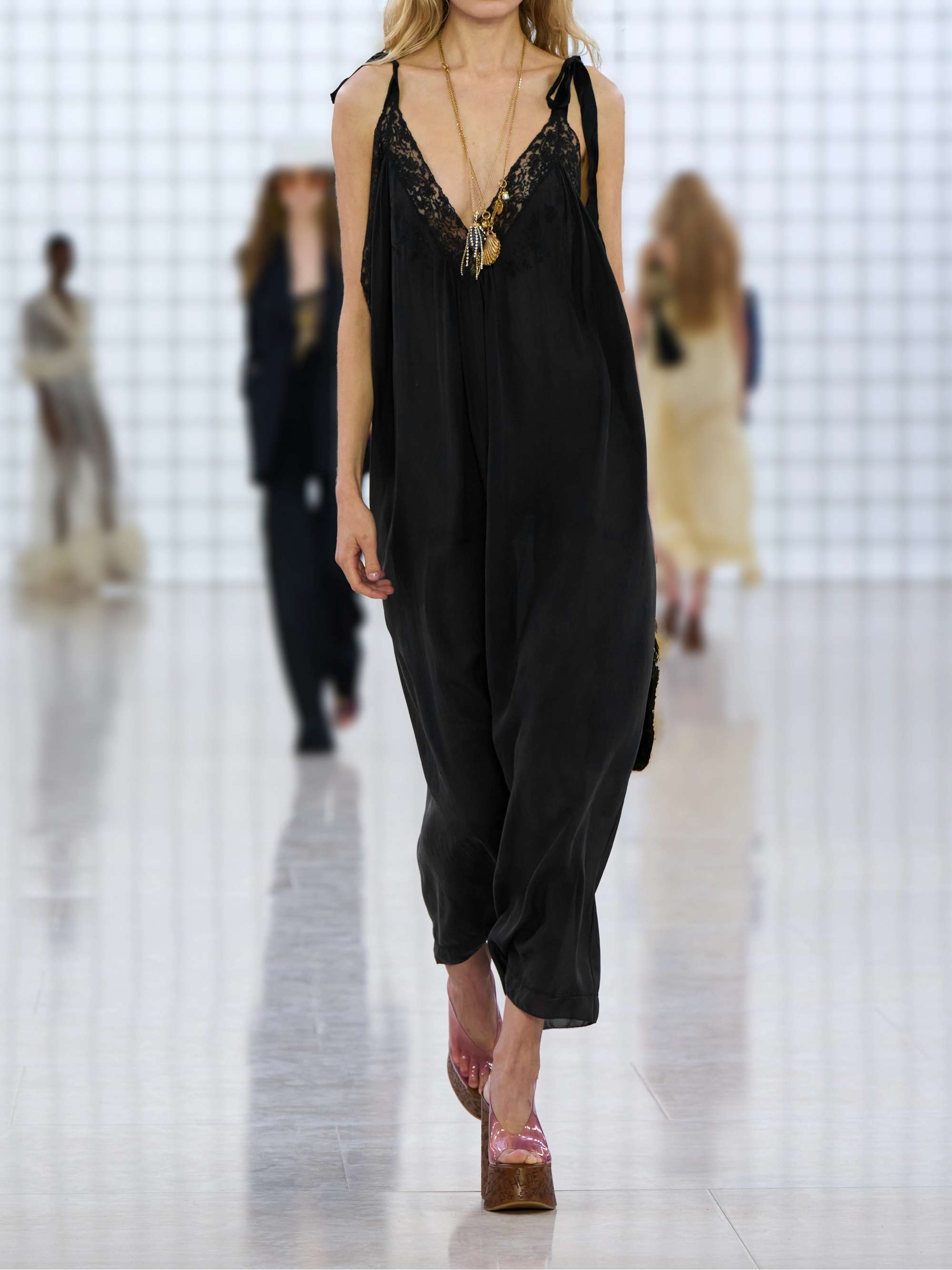 CHLOÉ 