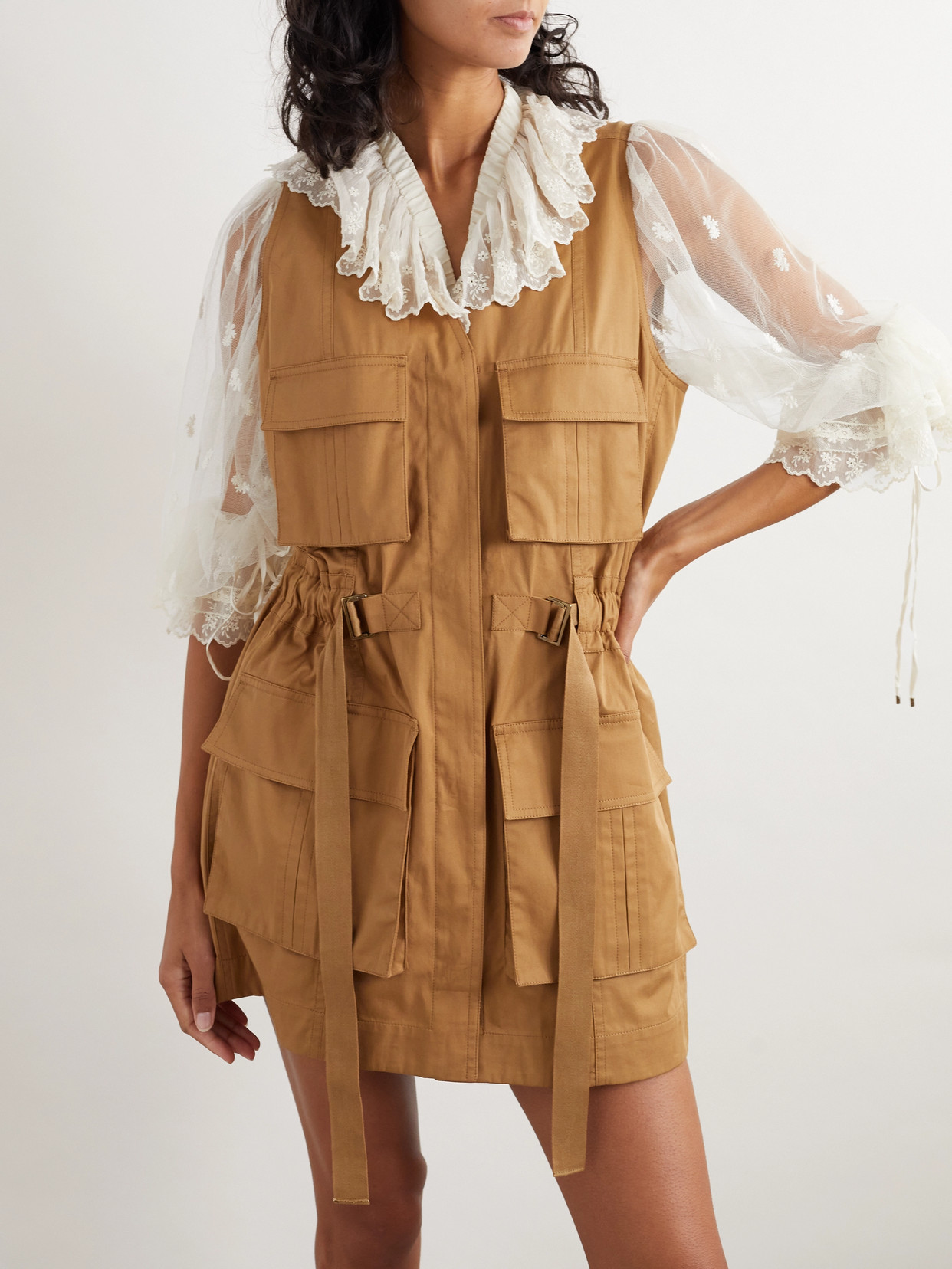 Chloé Buckled Cotton-twill Vest In Neutrals