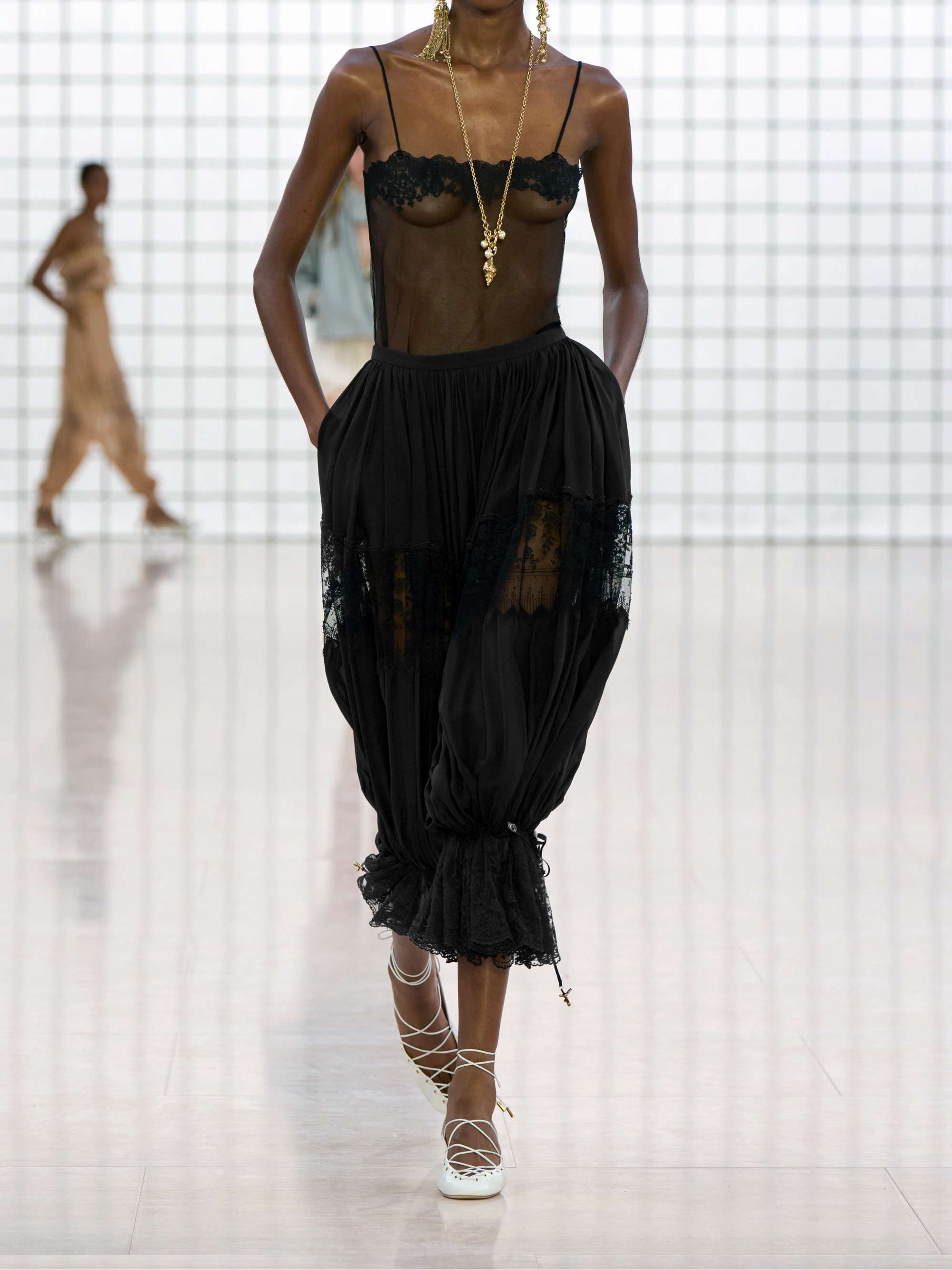 CHLOÉ 