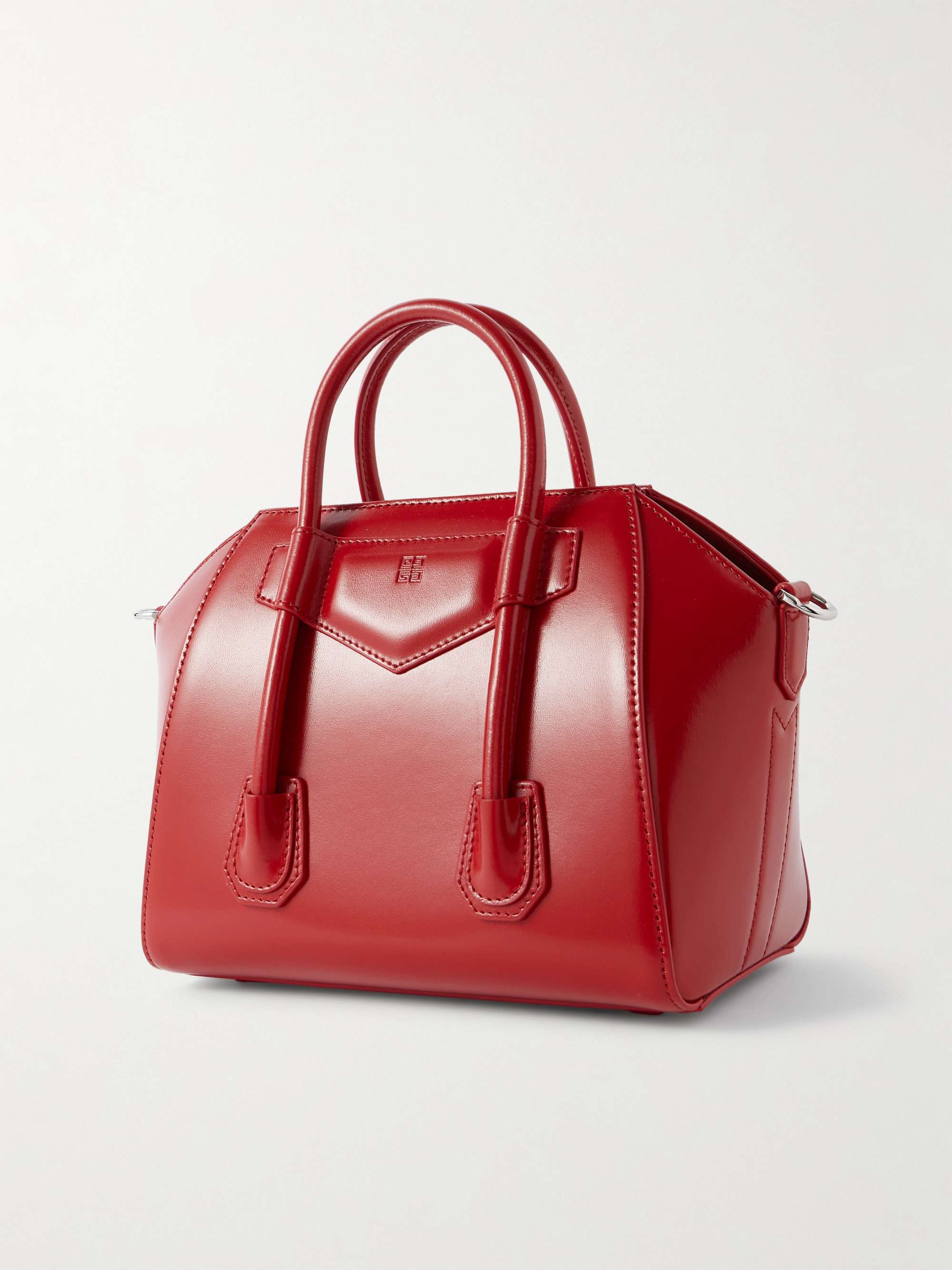 GIVENCHY 