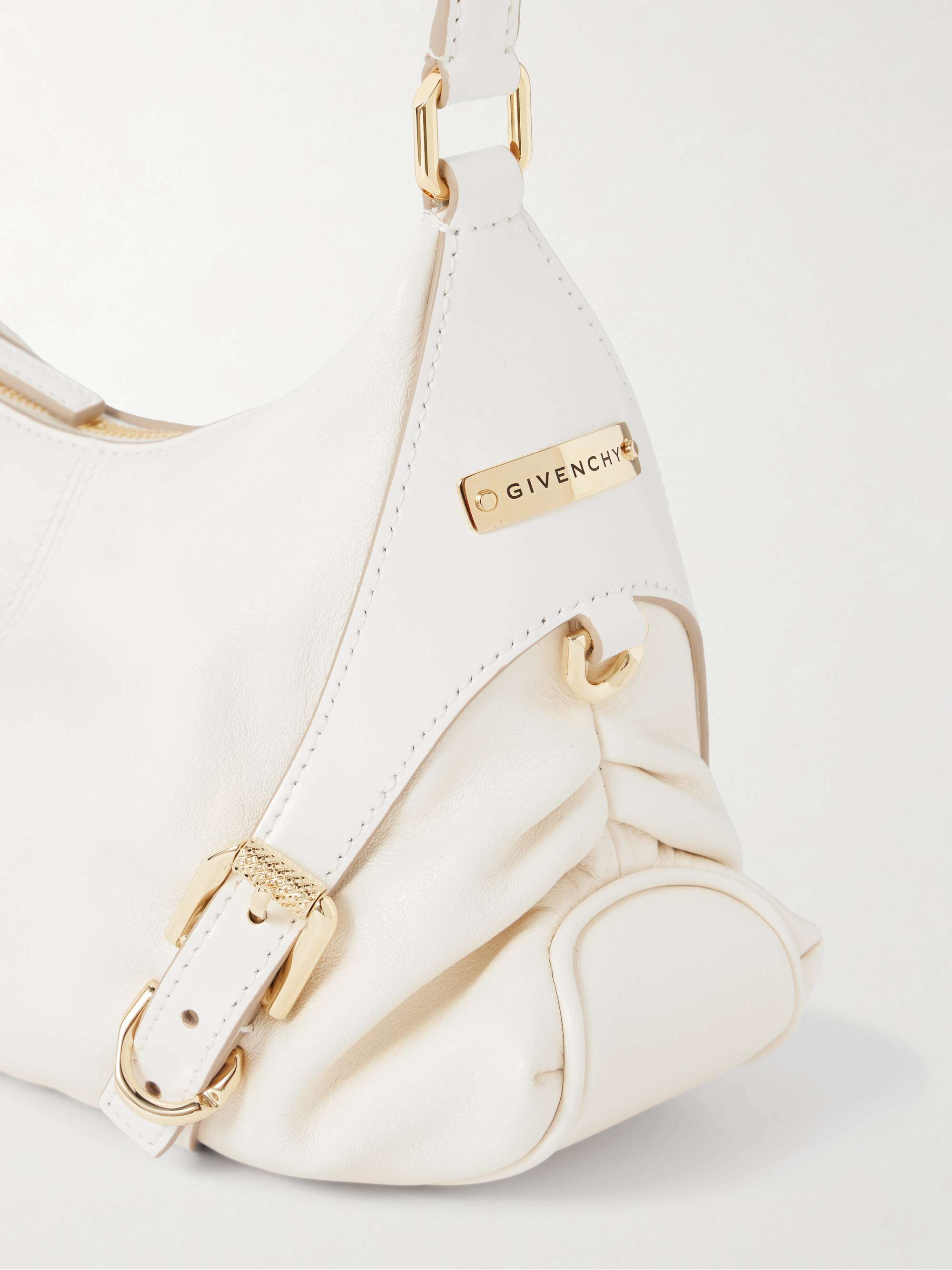 GIVENCHY 