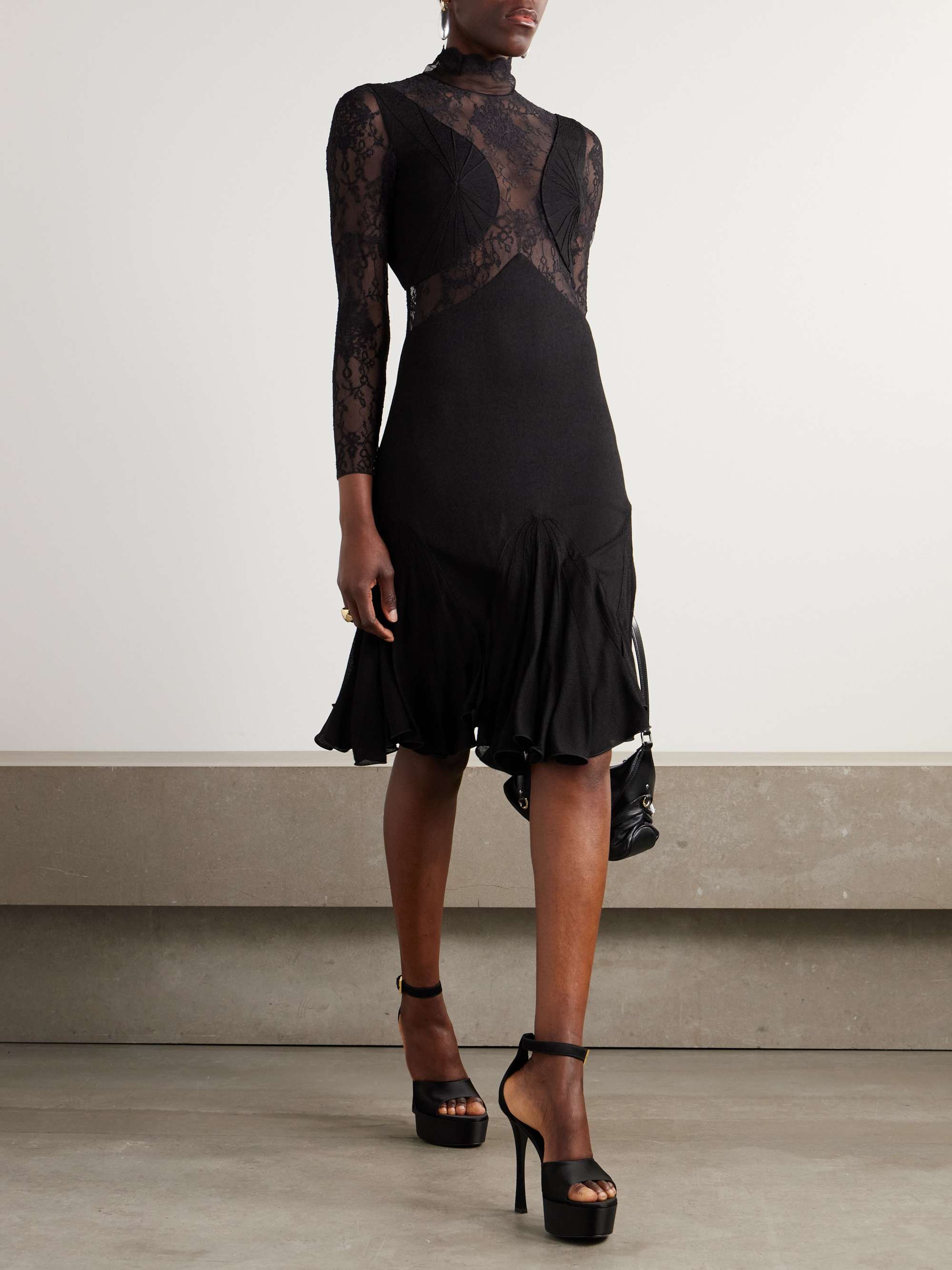GIVENCHY 