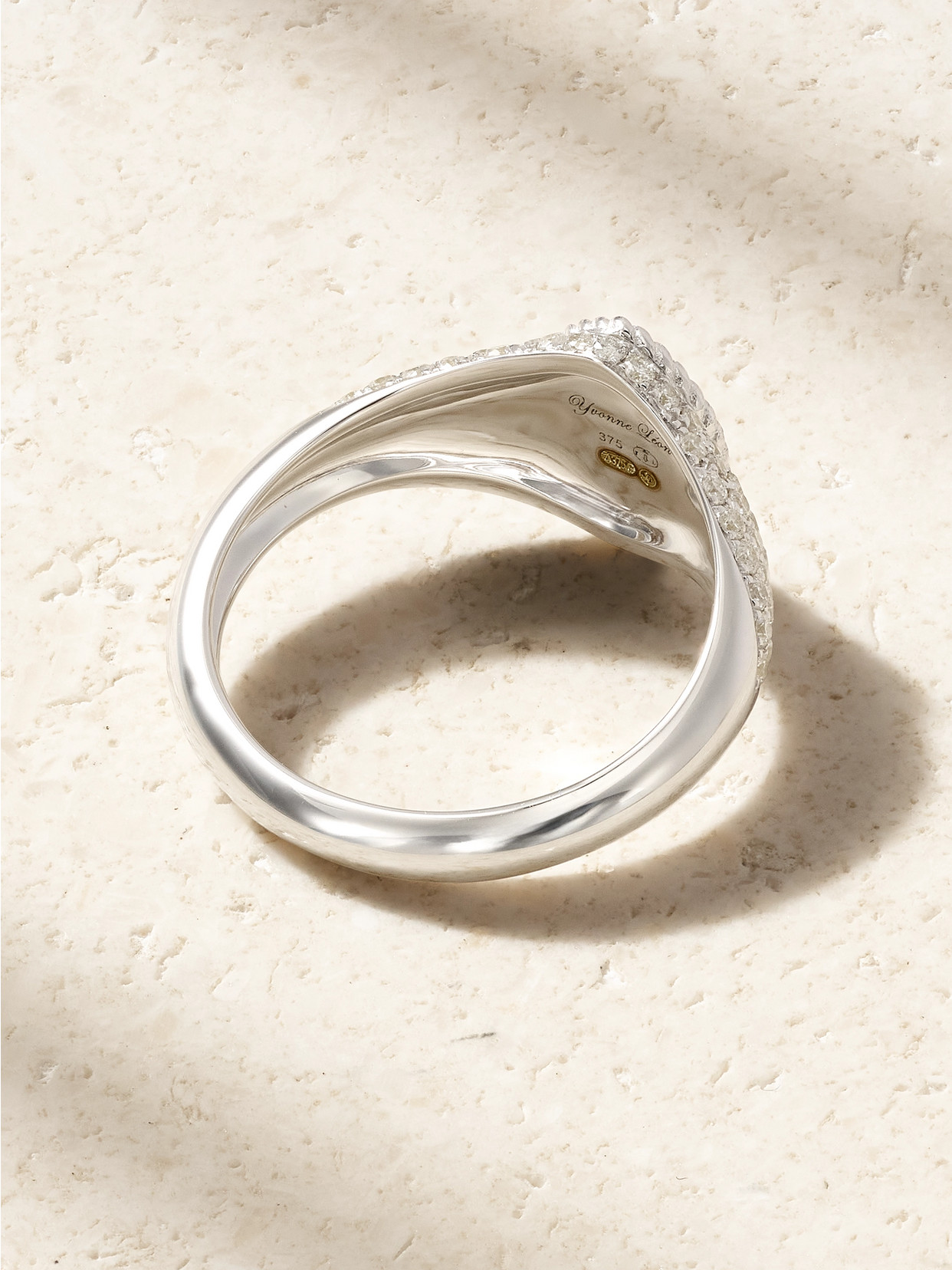 YVONNE LÉON BABY CHEVALIÈRE MARQUISE 9-KARAT WHITE GOLD DIAMOND SIGNET RING