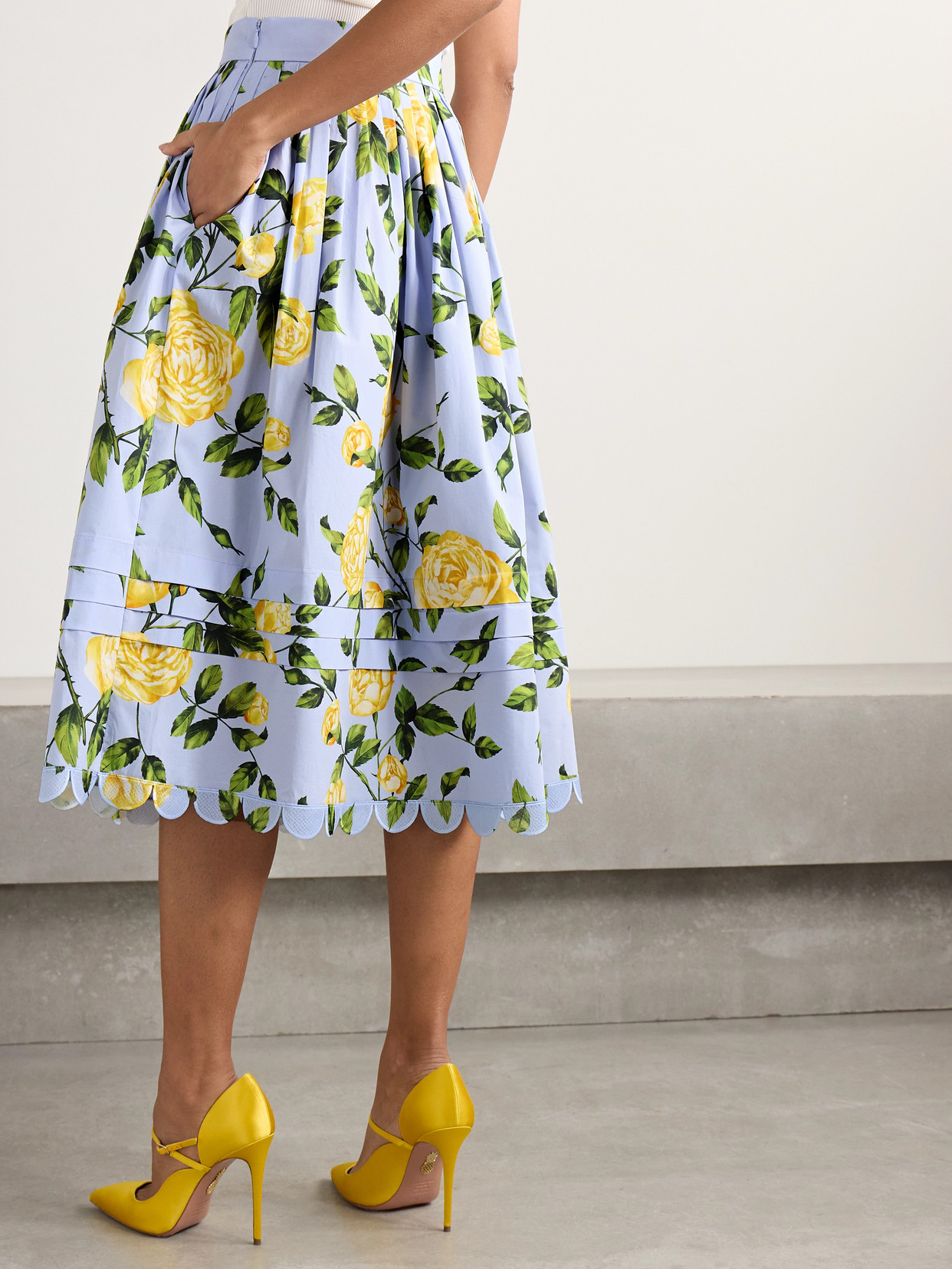 Oscar De La Renta Pleated Floral-print Cotton-blend Poplin Midi Skirt In Blue