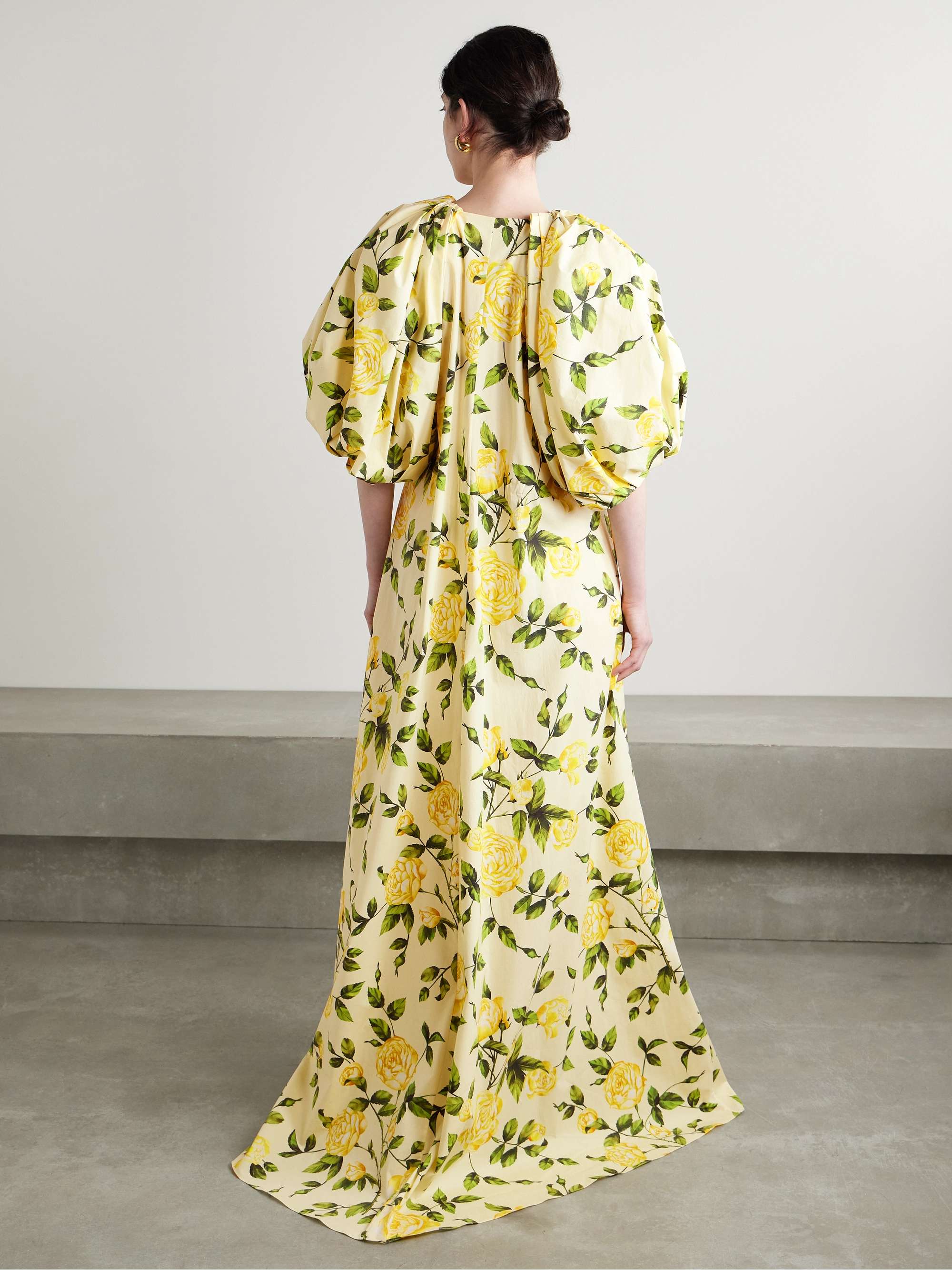 OSCAR DE LA RENTA 