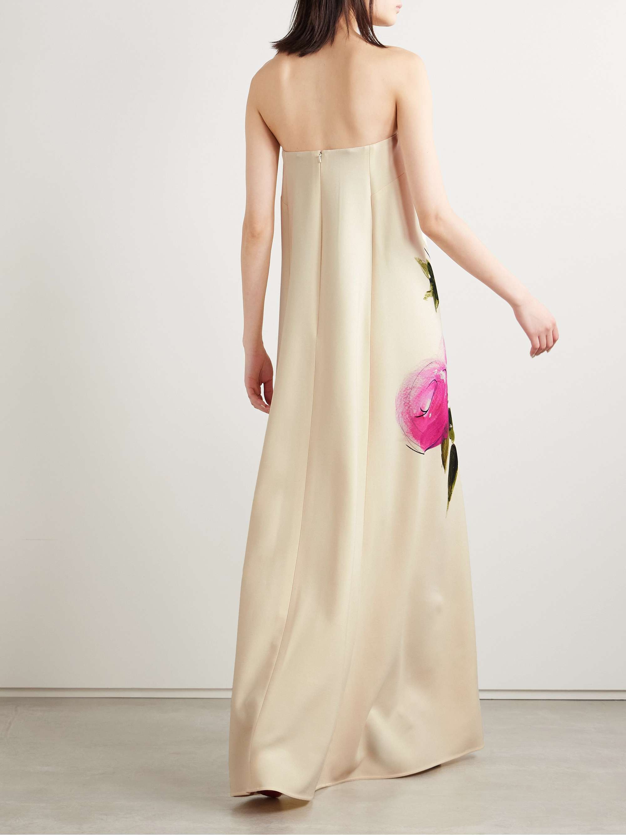 OSCAR DE LA RENTA 